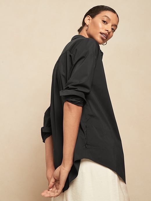 Image number 2 showing, BR SPORT Oversized Tech-Stretch Shirt