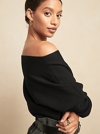 Colleta Off-Shoulder Sweater | Banana 