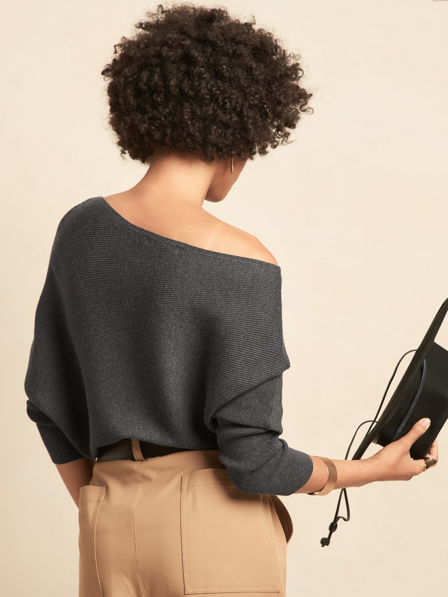 Colleta Ribbed Off-Shoulder Sweater | Banana Republic