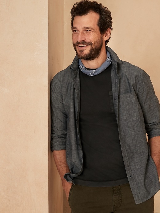 Banana Republic Untucked Slim-Fit Chambray Shirt. 1 Banana Republic Untucked Slim-Fit Chambray Shirt. 1