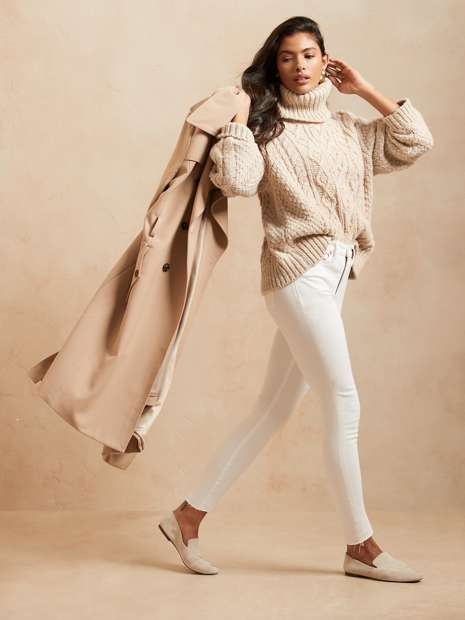 White jeans with beige sweater