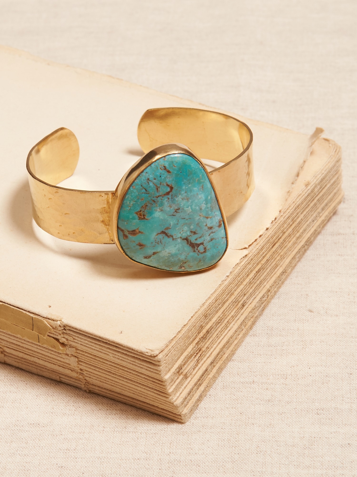 Aureus + Argent | Sonora Turquoise Cuff - 500075707410 - Jewelry TURQUOISE COLLECTION: Turquoise, a treasured stone sku 500075707410
