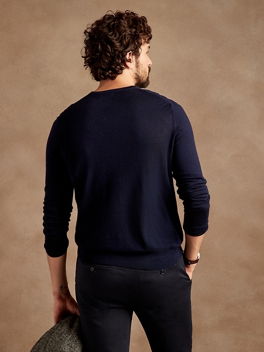Raffaello Merino Wool Lightweight V-Neck Pullover Sweater