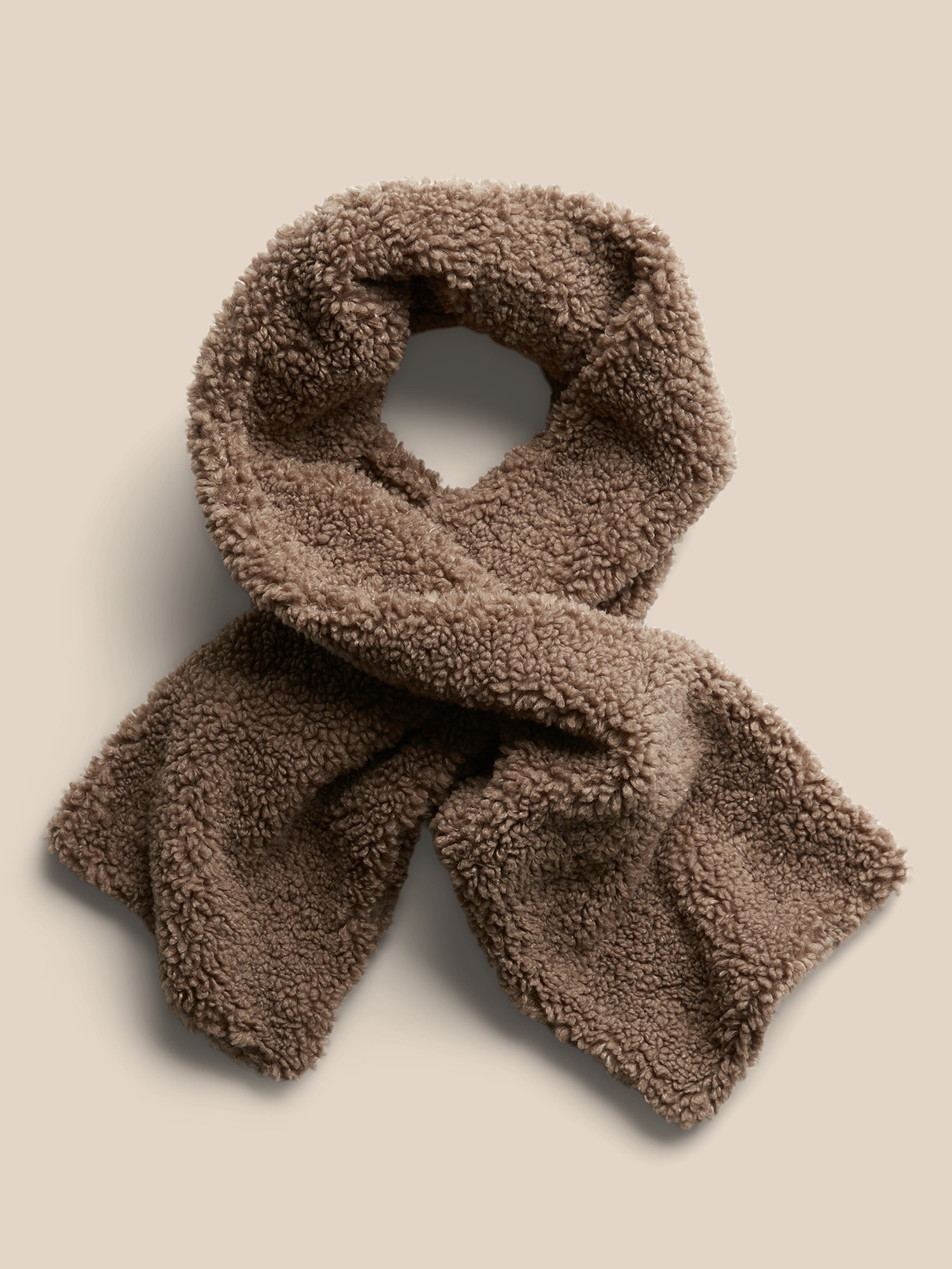 Sherpa Pull-Through Scarf - 500075185683 - Clothing Accessories A cozy scarf made easy to wear thanks to a pull-th sku 500075185683
