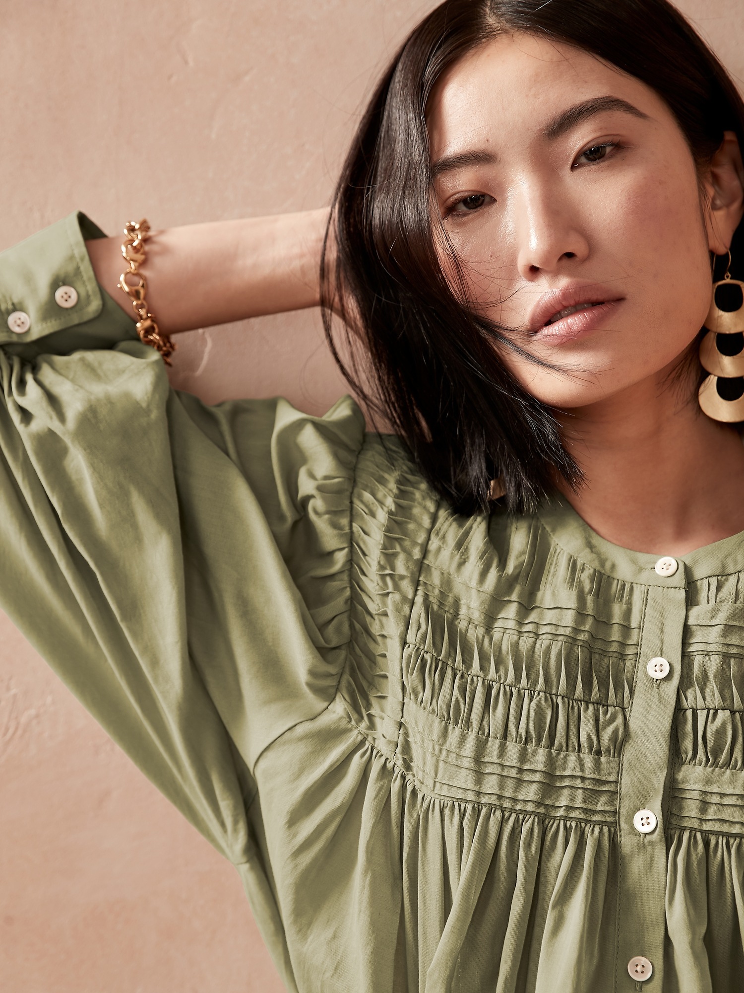 pintuck-swing-top-banana-republic