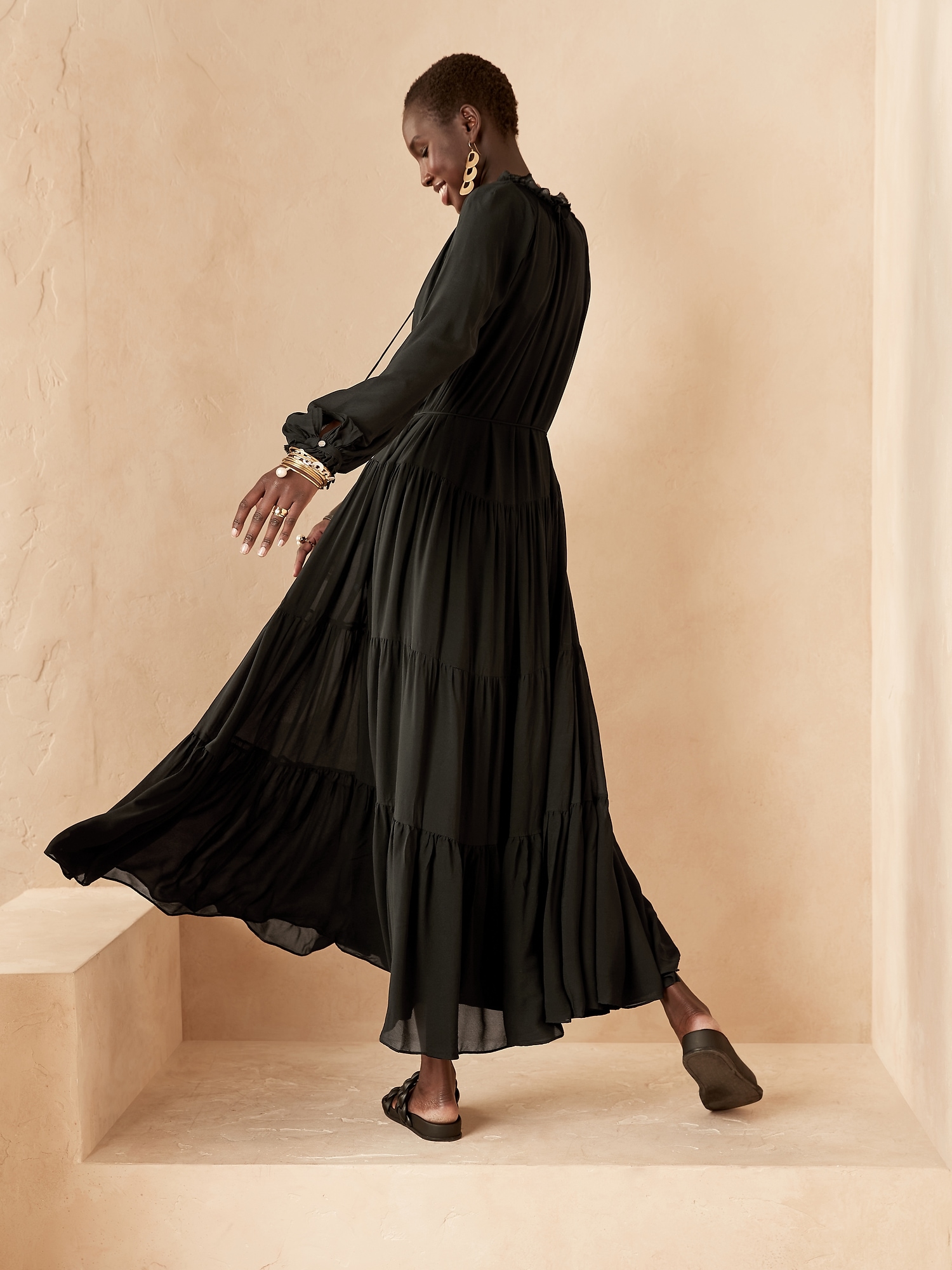 Long Sleeve Tiered Shirt Dress In Black | VILA | SilkFred US