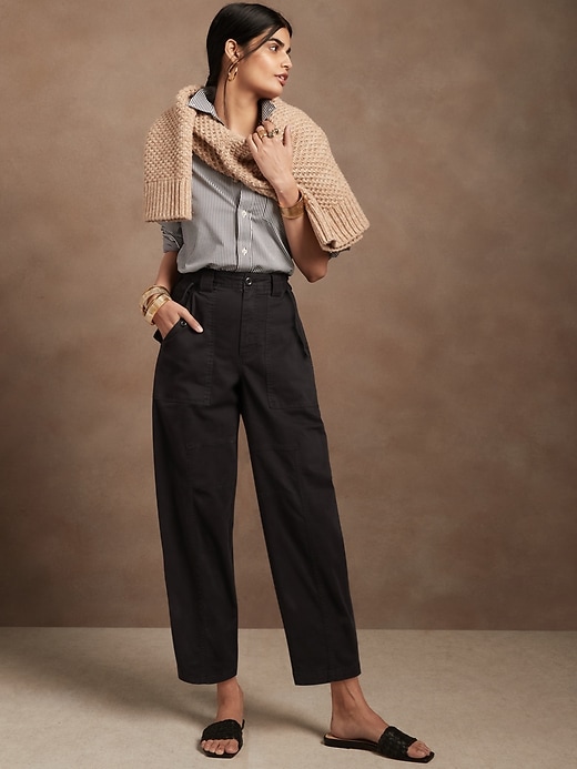 Banana Republic The Barrel Pant. 1