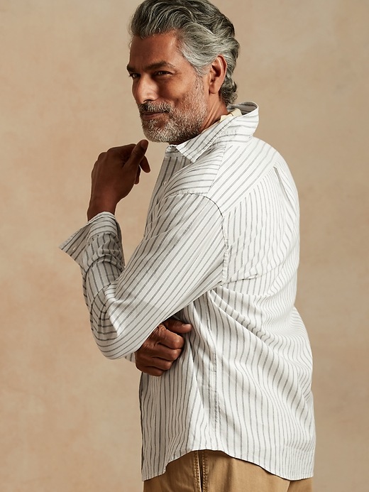 Image number 2 showing, Untucked Linen-Cotton Shirt