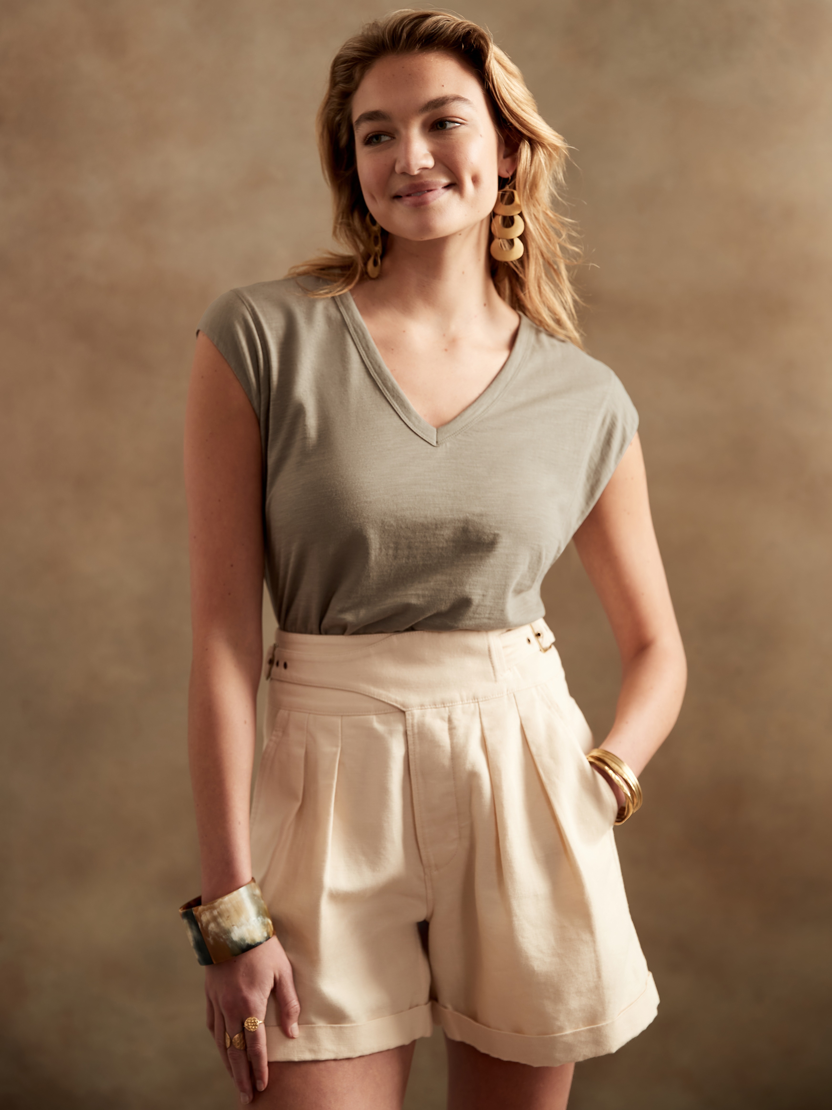 banana republic muscle tank
