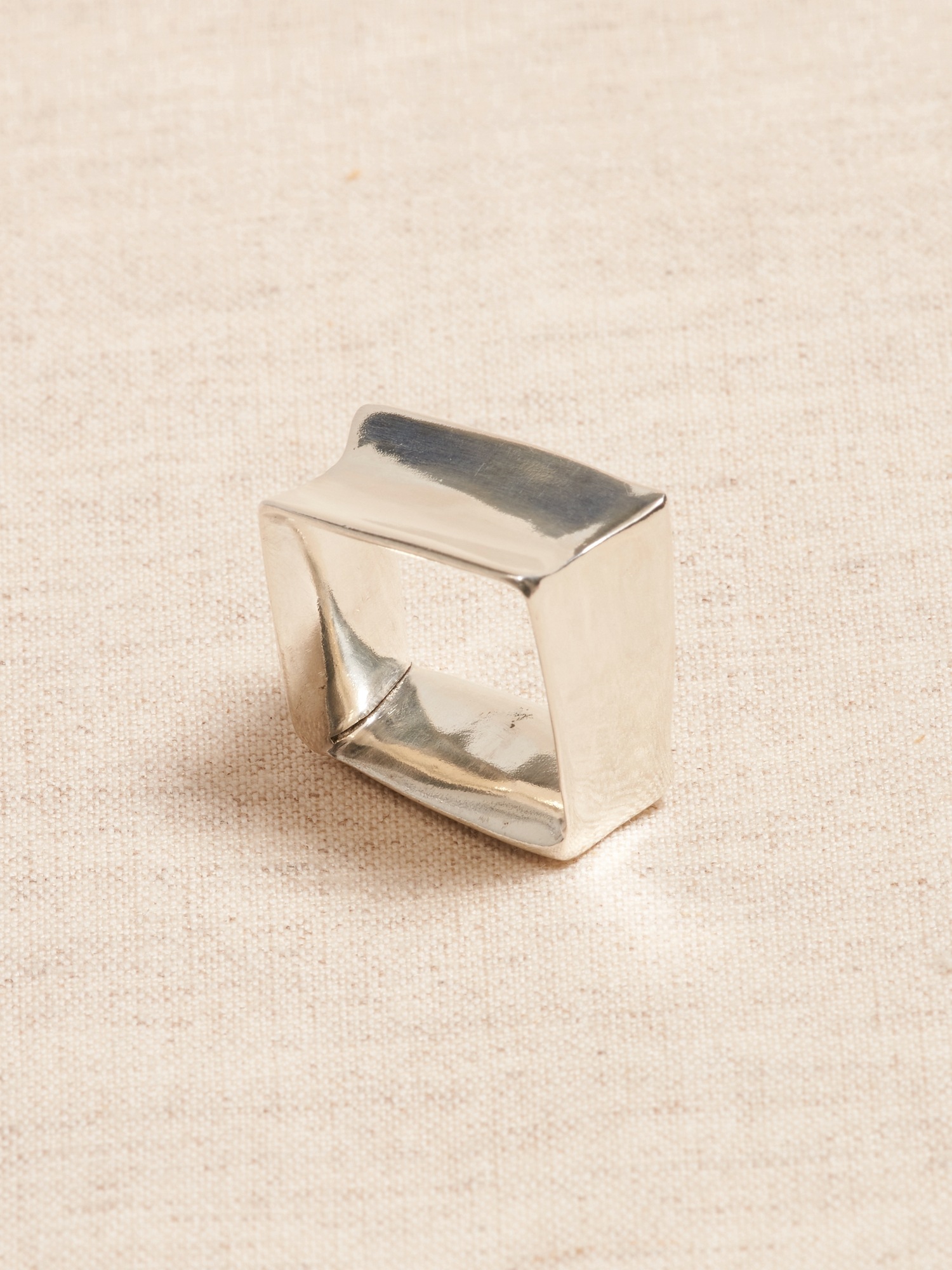 Aureus + Argent | Silver Square Ring