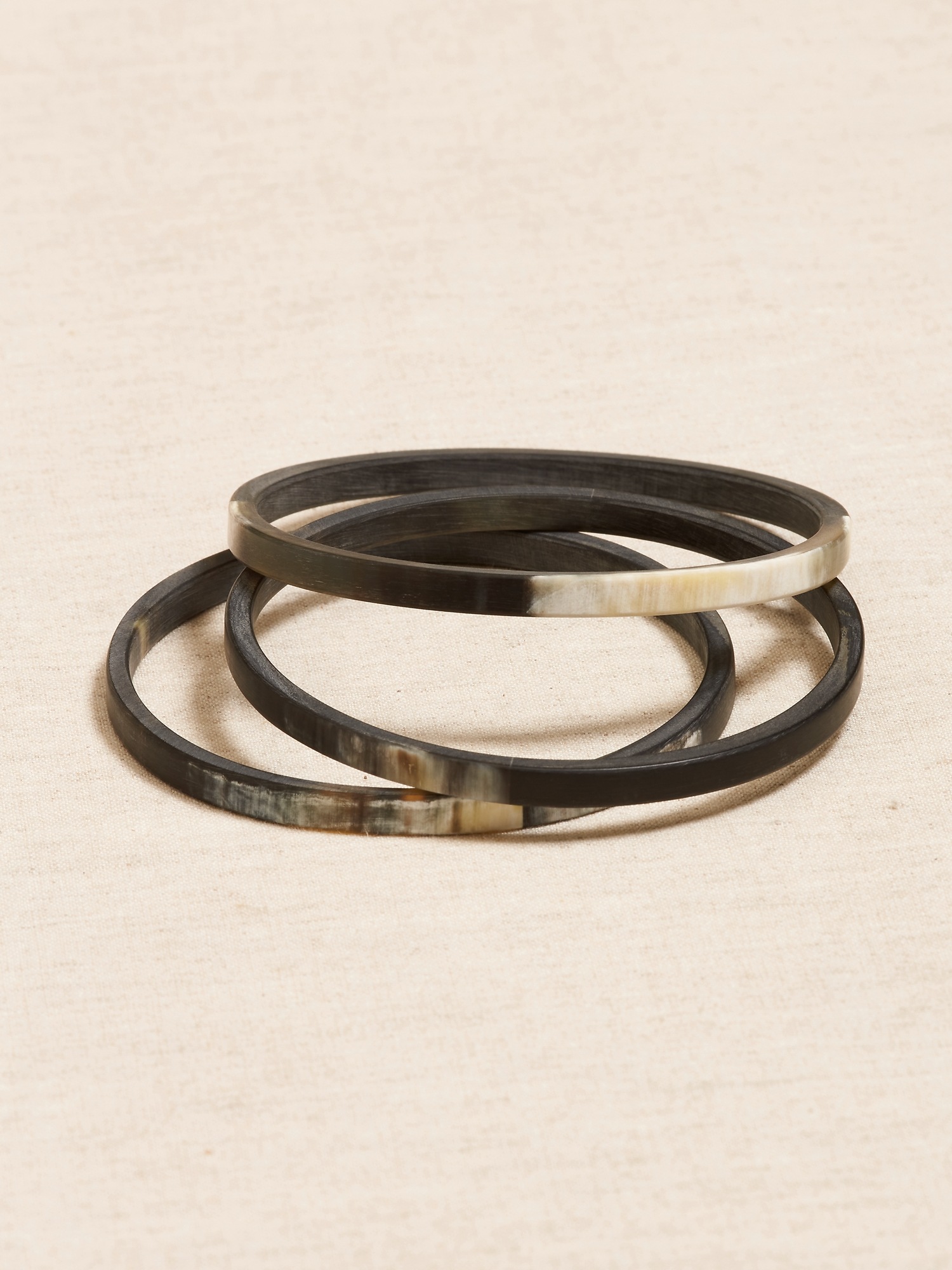 Aureus + Argent | Horn Thin Bangle Set