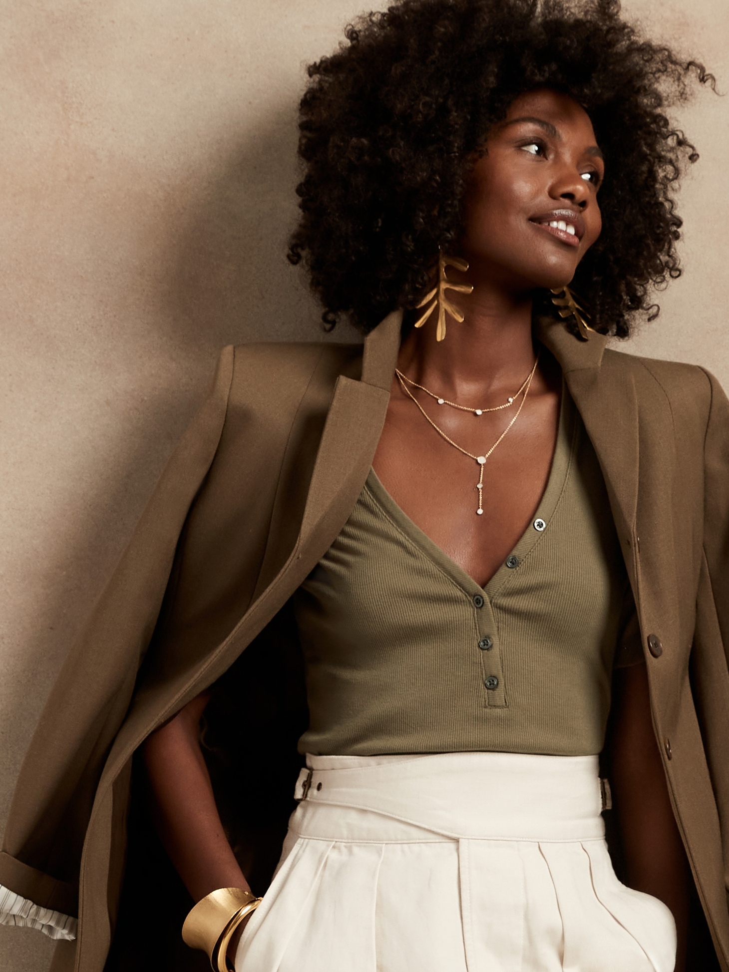 Fitted Ribbed Henley TShirt Banana Republic