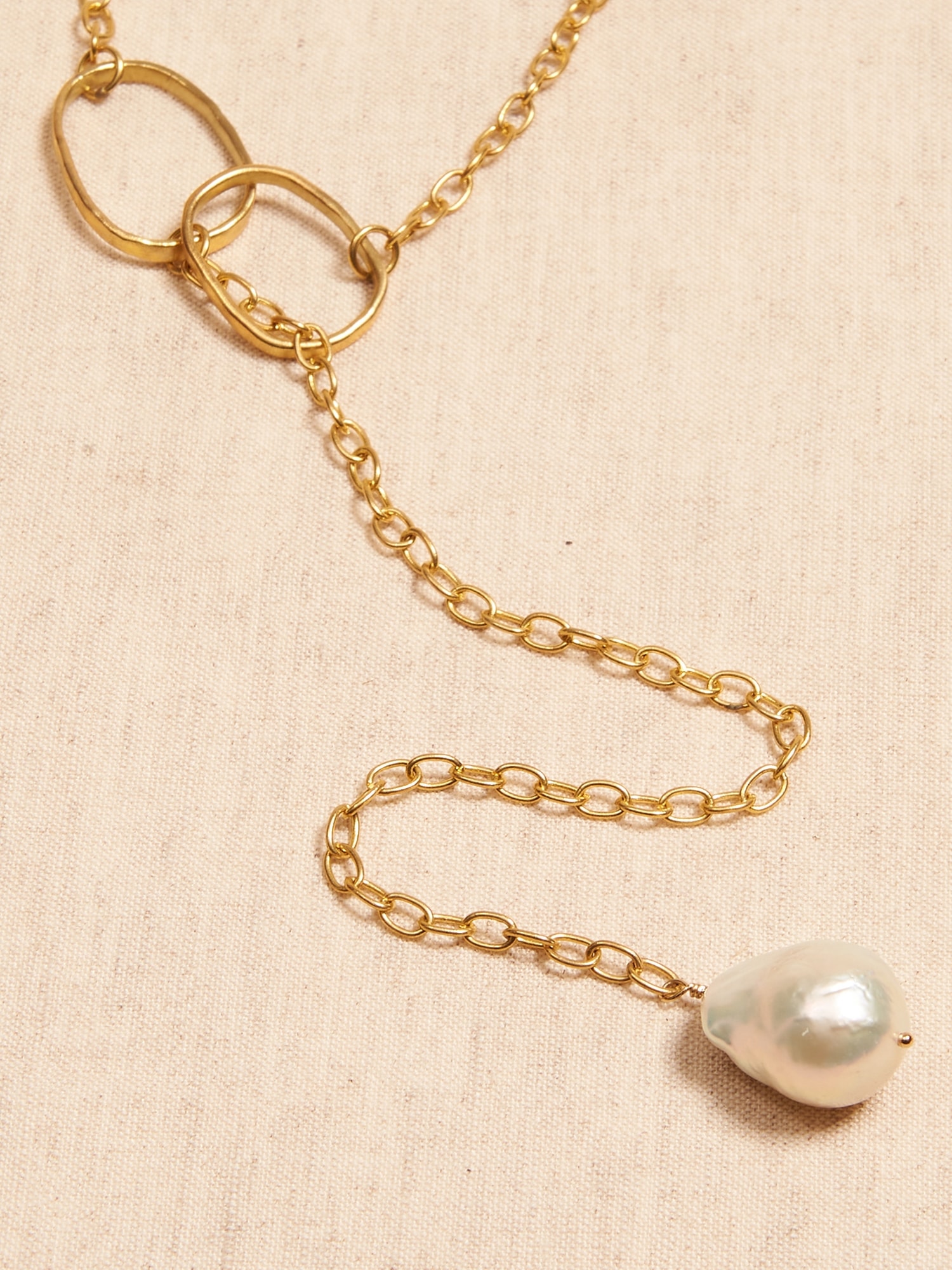 Aureus + Argent | Single Pearl Lariat Necklace | Banana Republic