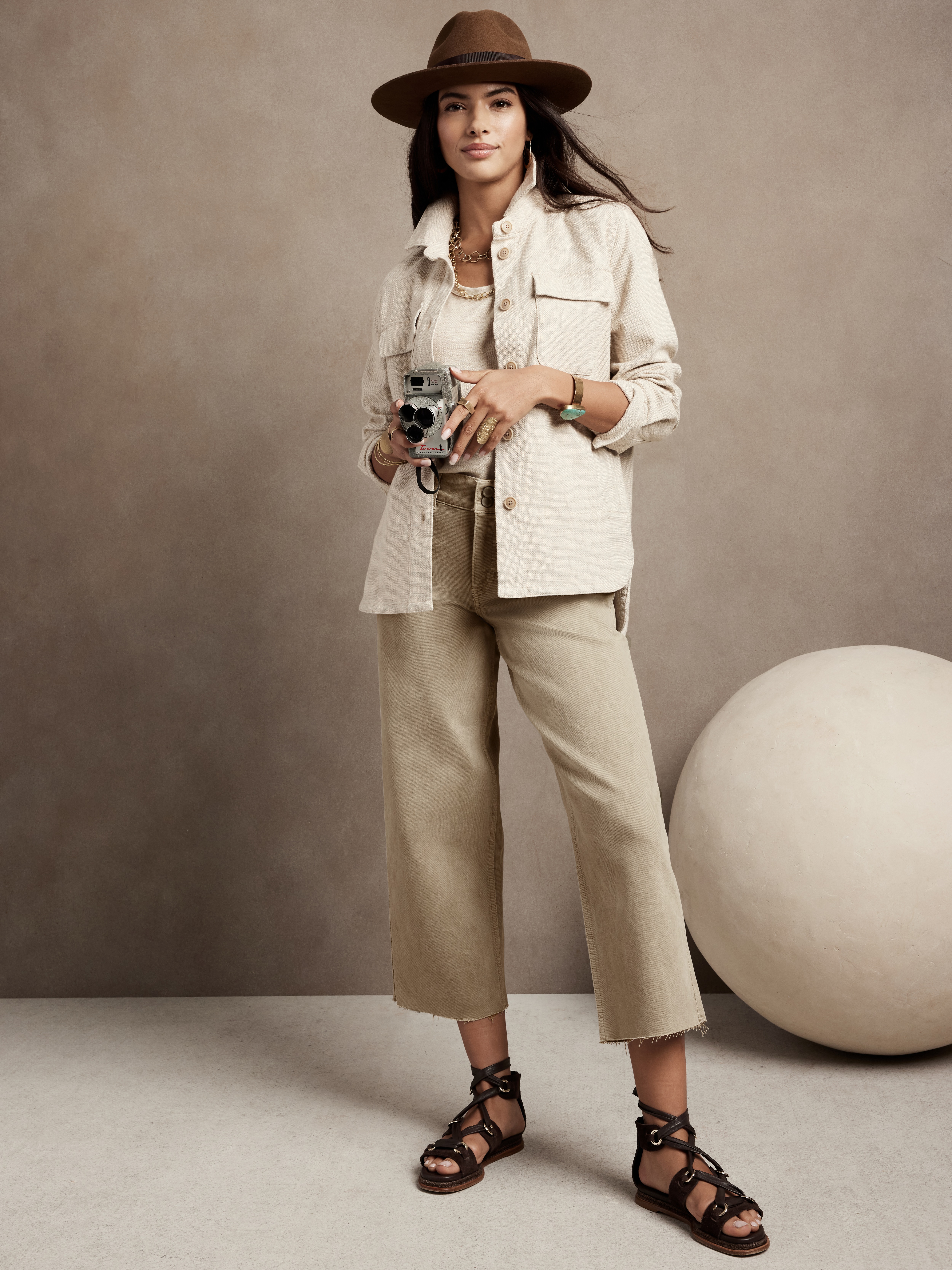 The Wide-Leg Crop Jean | Banana Republic
