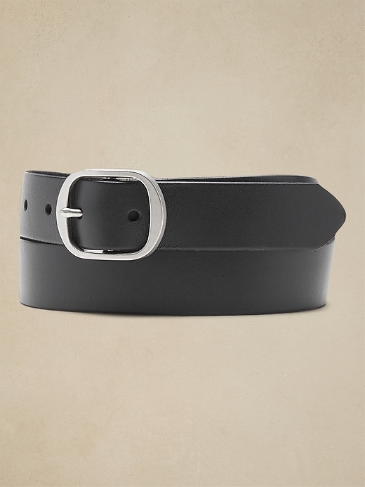 Oval Buckle Leather Belt | Banana Republic display picture 2