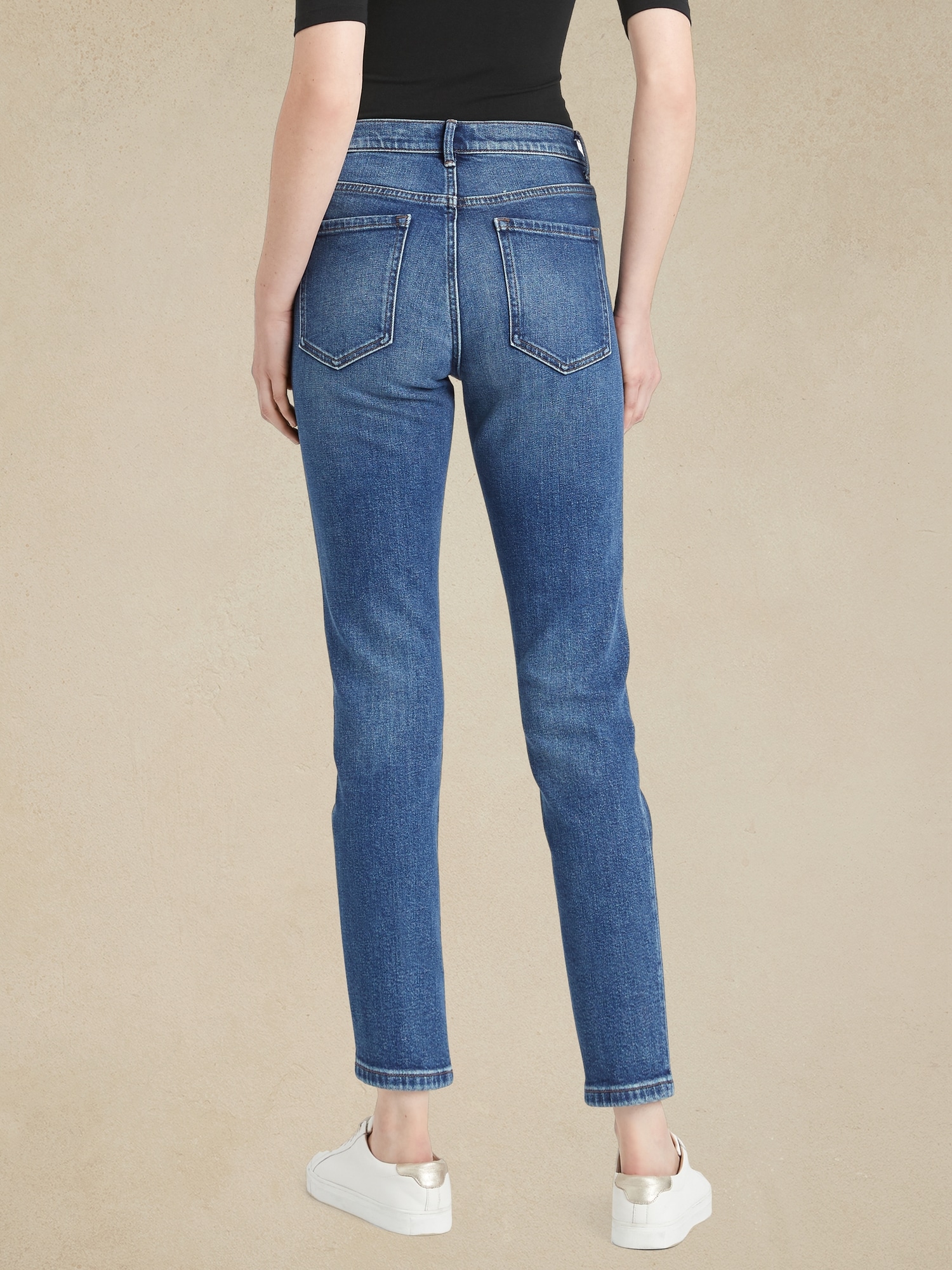 Petite High-Rise Straight Ankle Jean