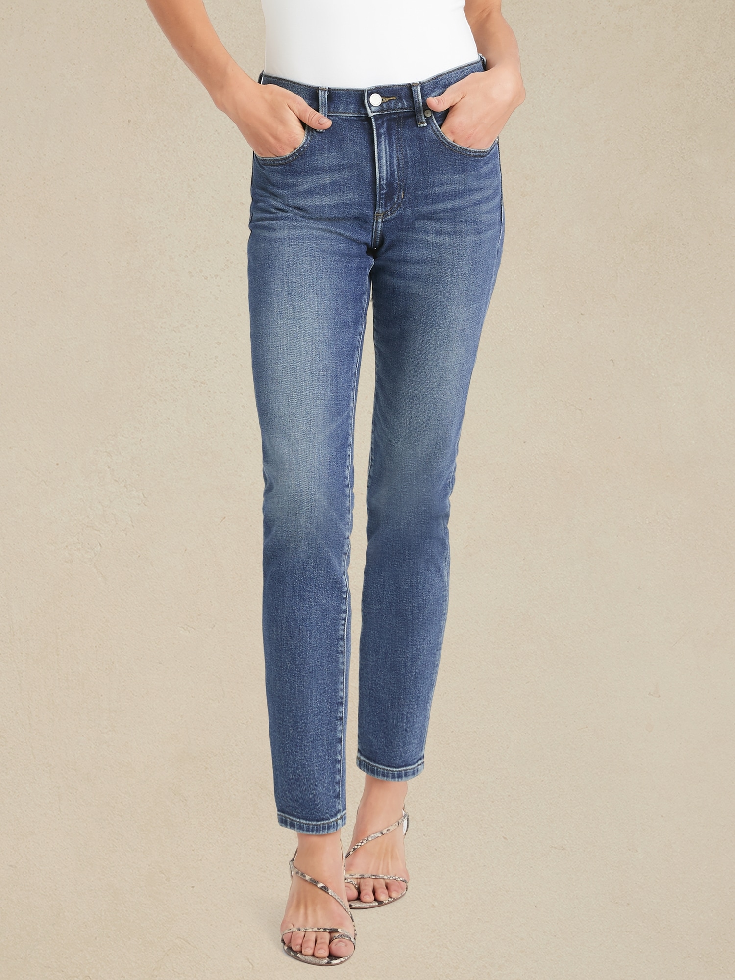 Petite High-Rise Straight Ankle Jean