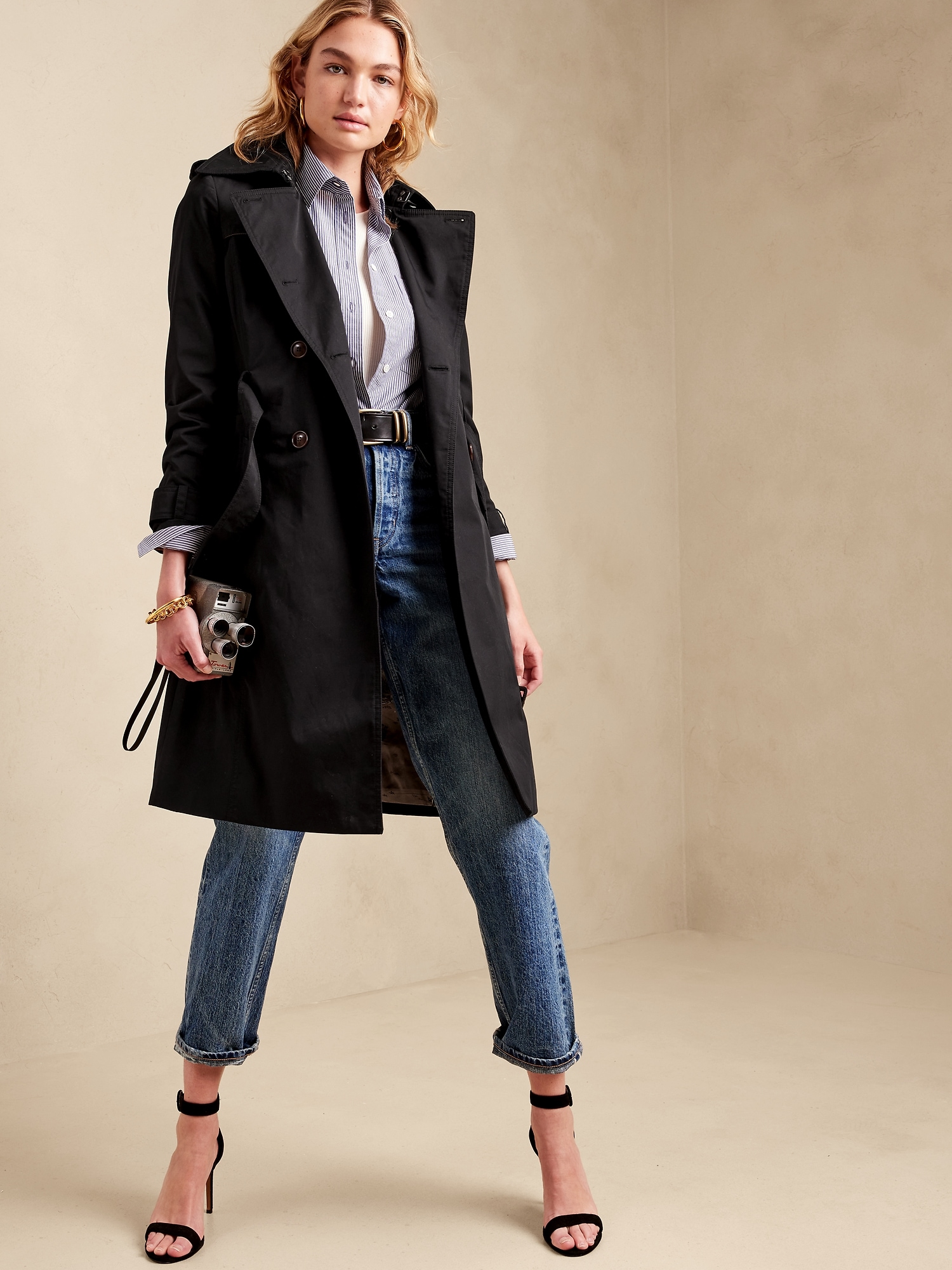 what to wear with a trench coat women