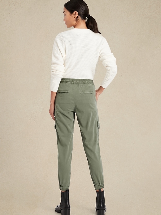 Banana Republic Women's Hi Rise Refined Cargo Pants (petites), Women's  Casual & Dress Pants & Joggers