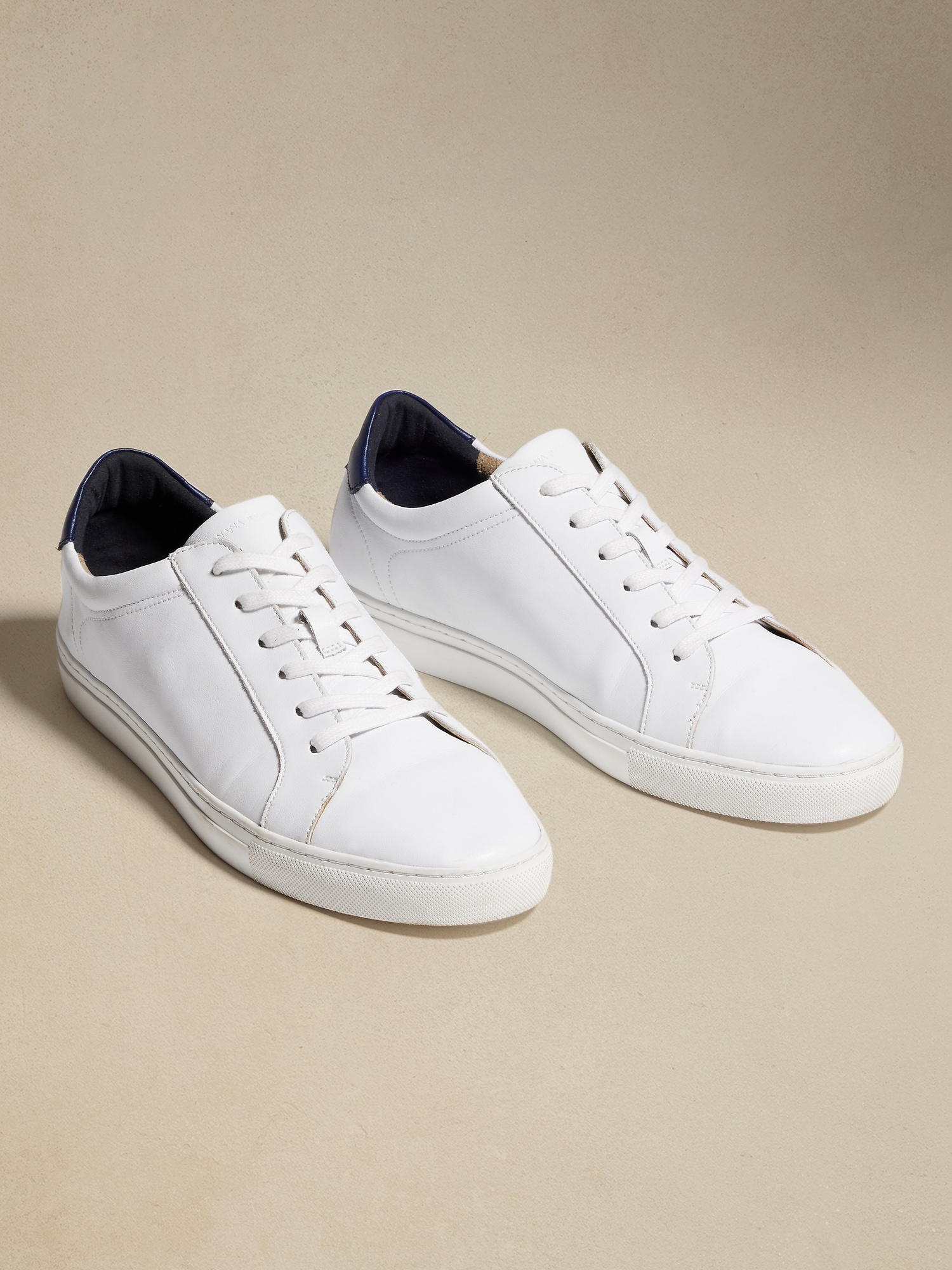 Banana Republic Perforated white leather sneakers Women, Women's Fashion,  Footwear, Sneakers on Carousell