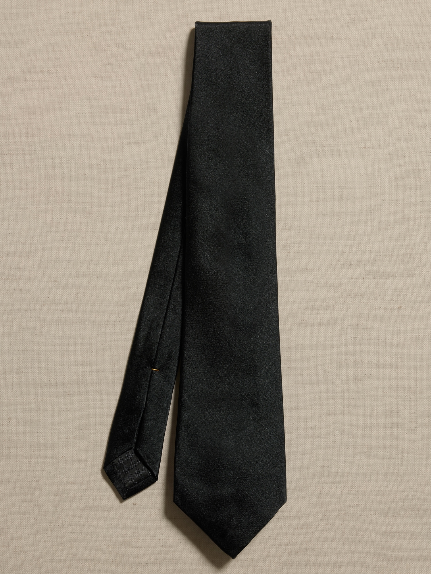 Banana Republic 7-Fold Silk Tie black. 1