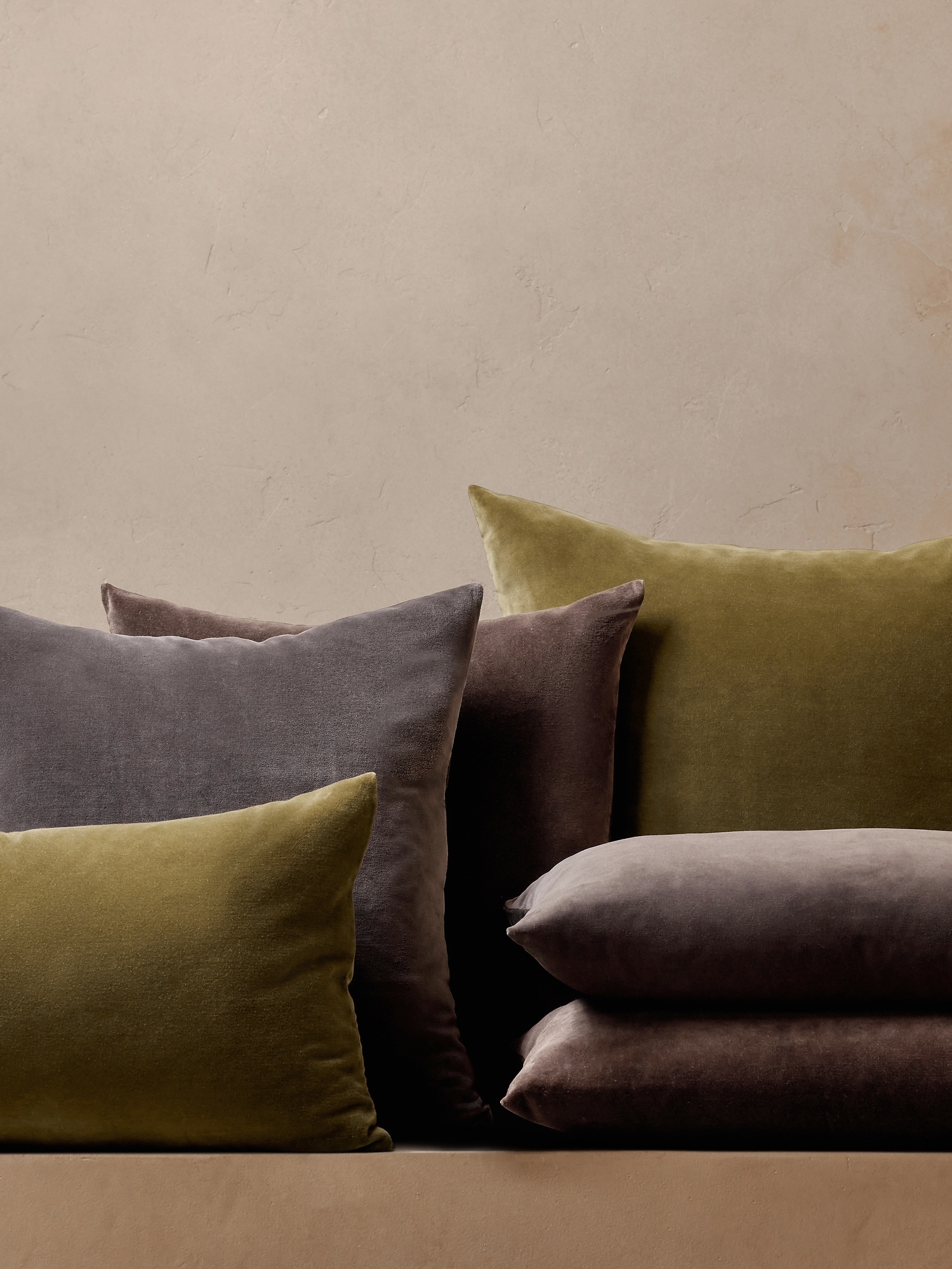 Image number 5 showing, Timeless Velvet Pillow