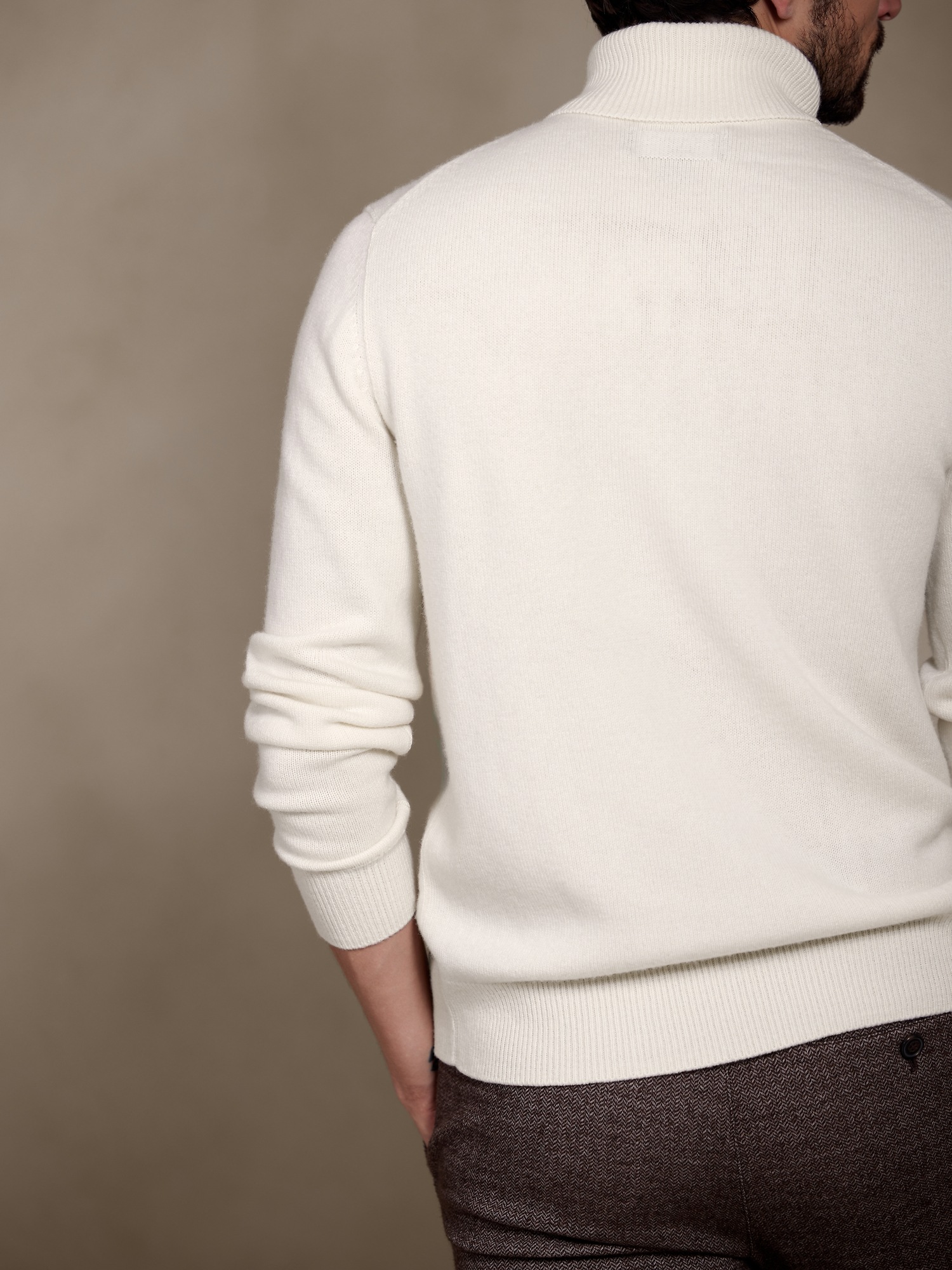 nyse udskiftelig bjælke Urbino Cashmere Turtleneck Sweater | Banana Republic