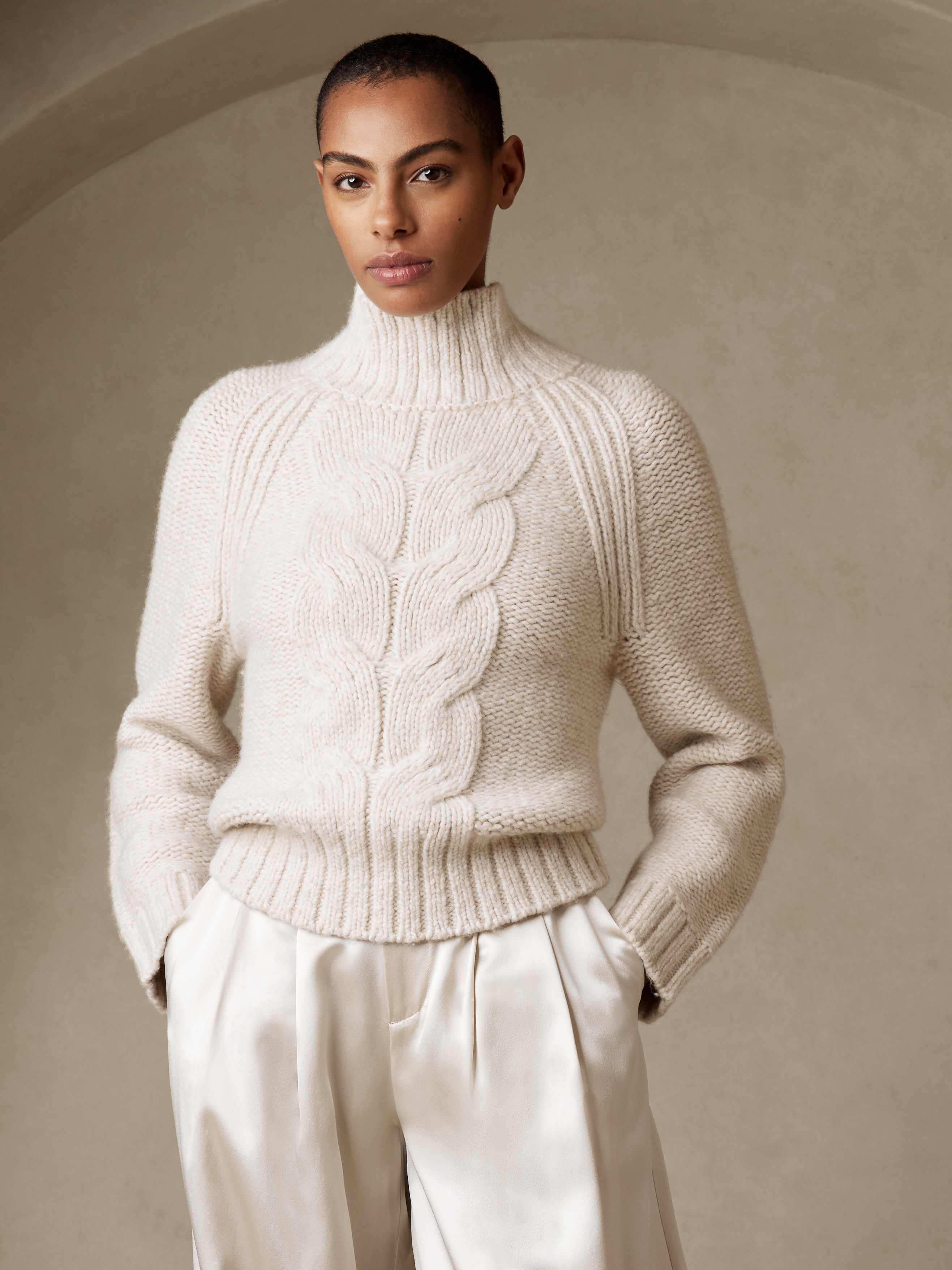 Petite Soffio Bouclé Sweater | Banana 