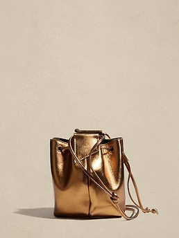 Banana republic deals bucket bag