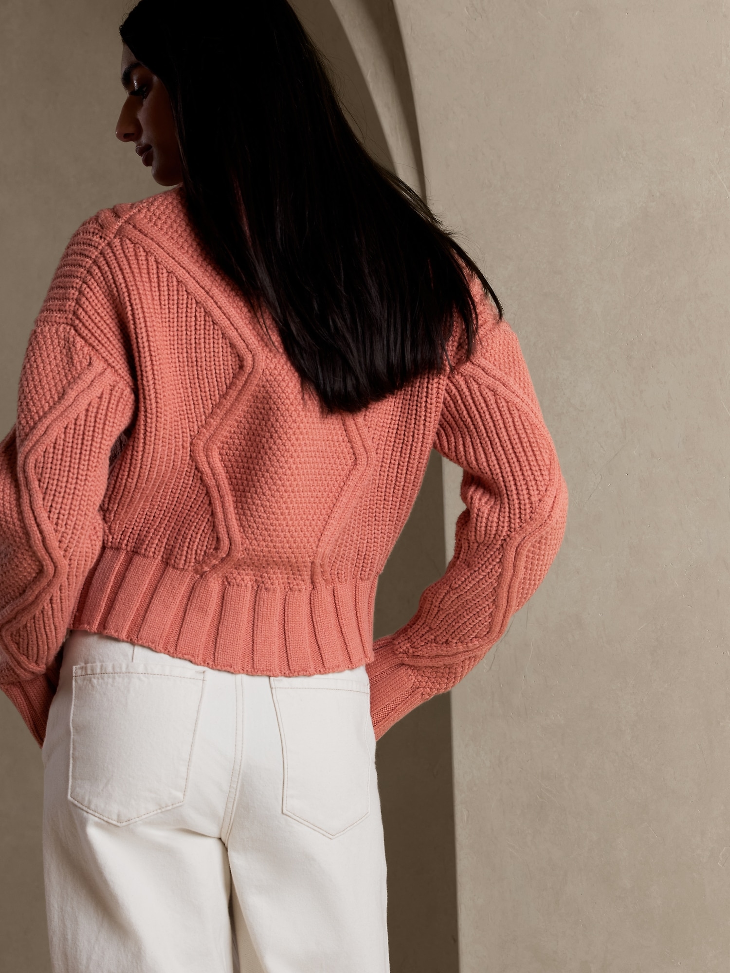 Tavati Geometric Cropped Sweater