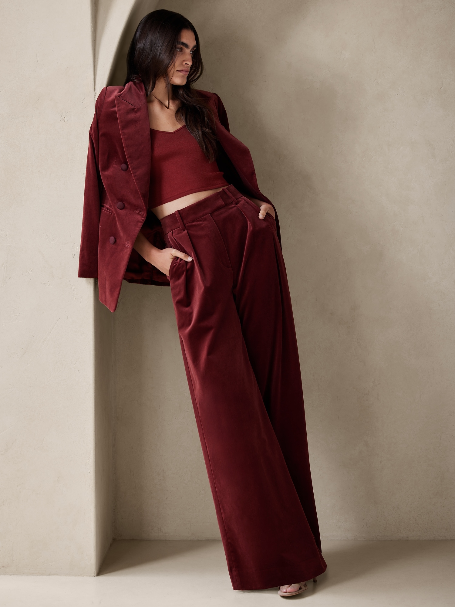 Petite Veluro Relaxed Velvet Pant