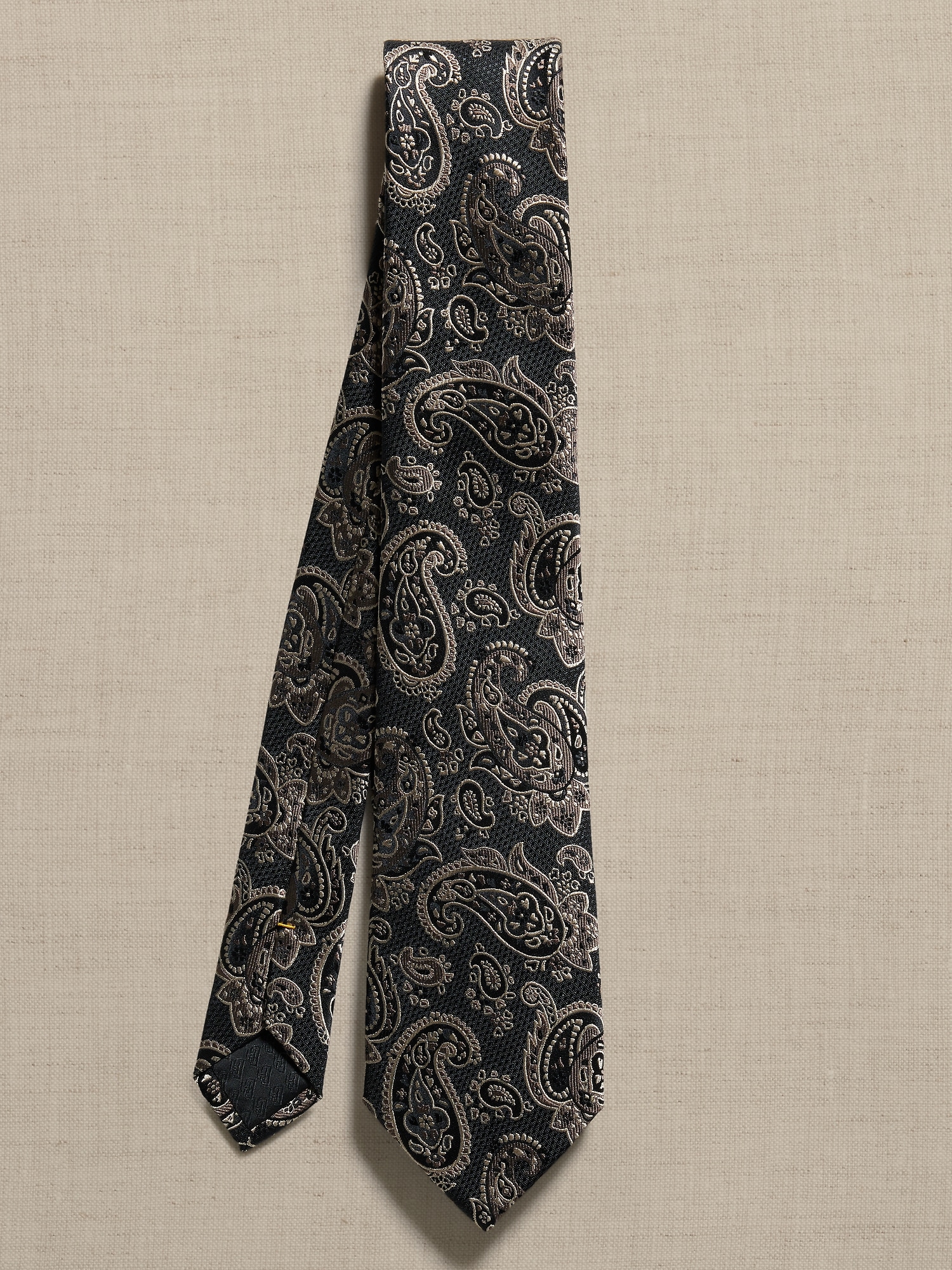 Banana Republic Paisley Silk Tie black. 1