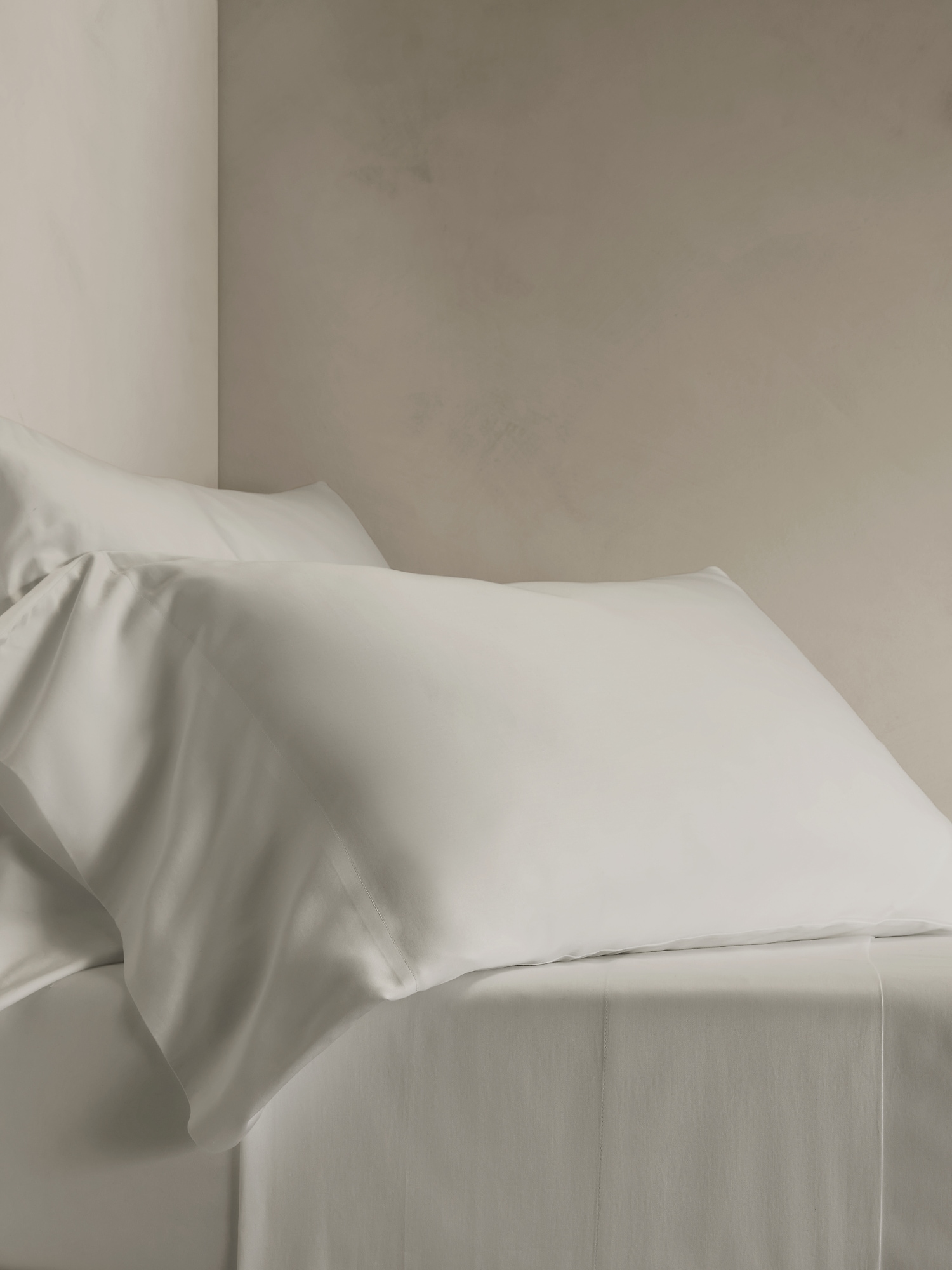 Luxe Cotton Sateen Pillowcases