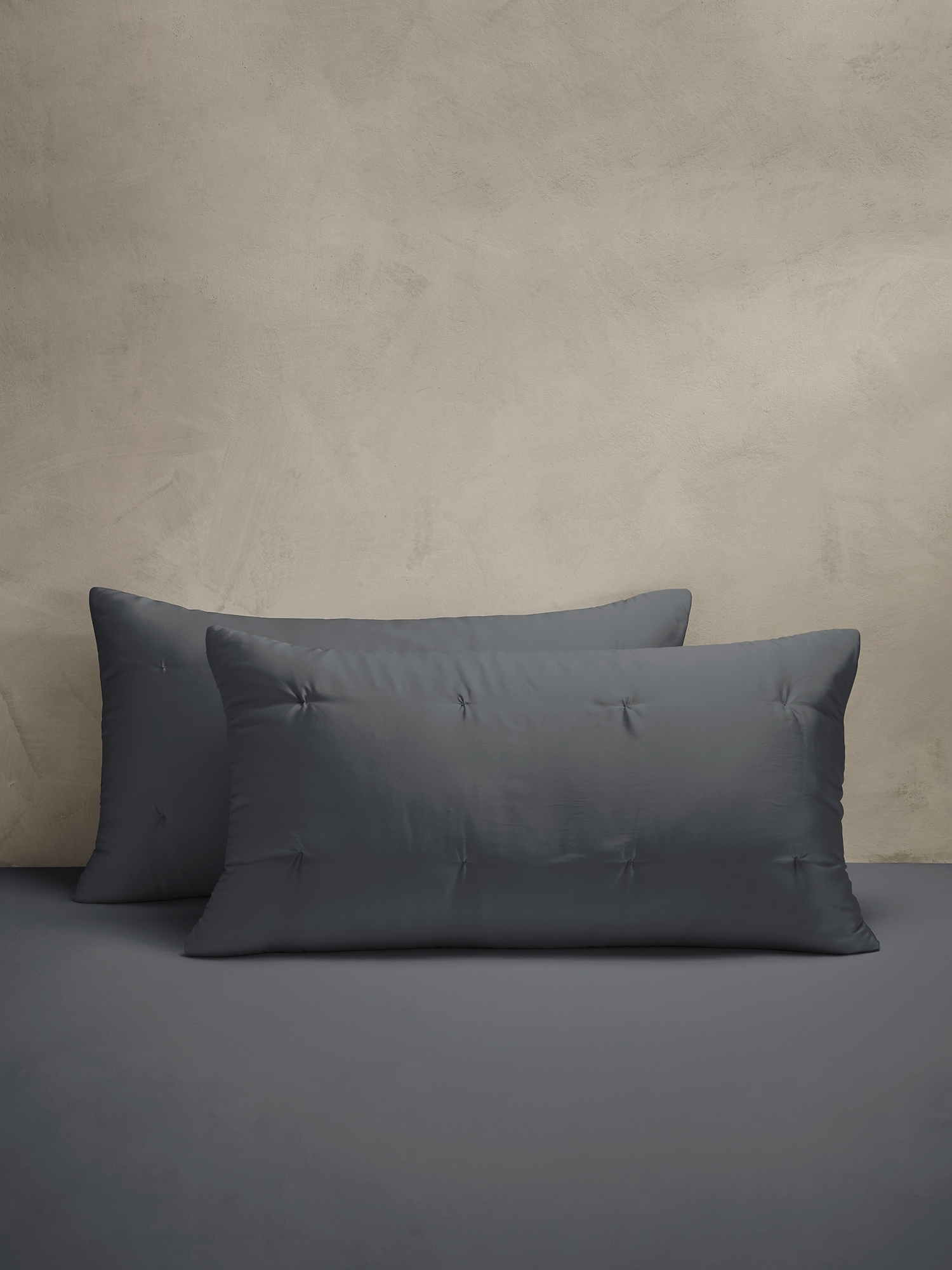 Image number 8 showing, Lofty Silk Shams
