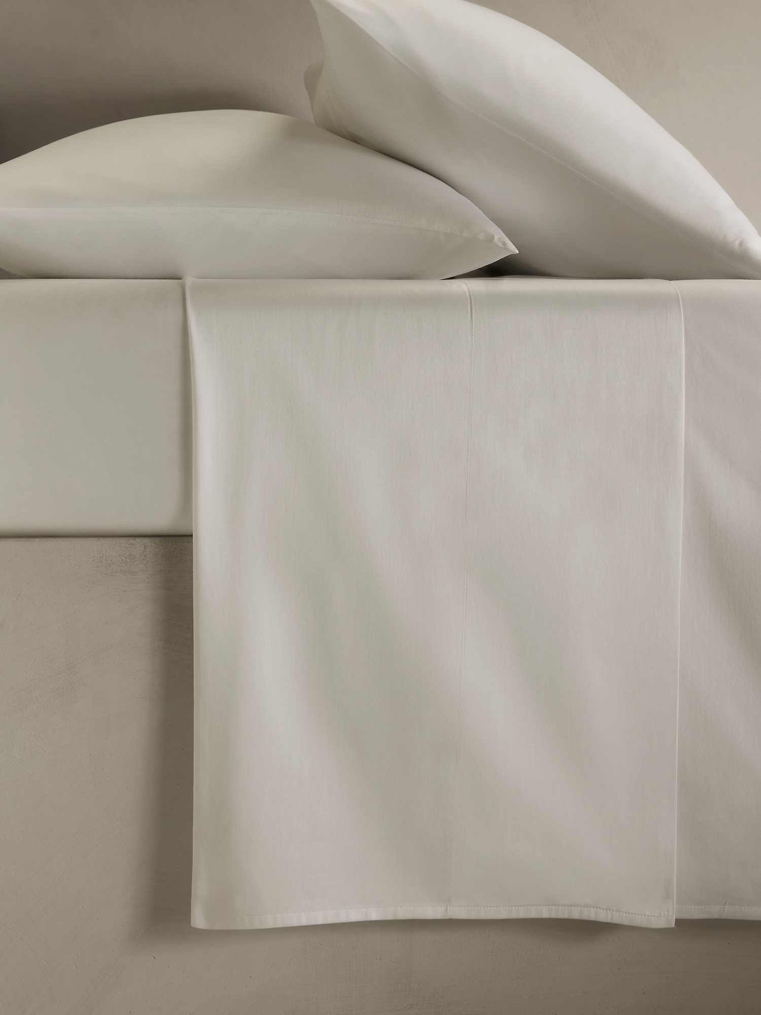 Image number 1 showing, Luxe Cotton Sateen Flat Sheet