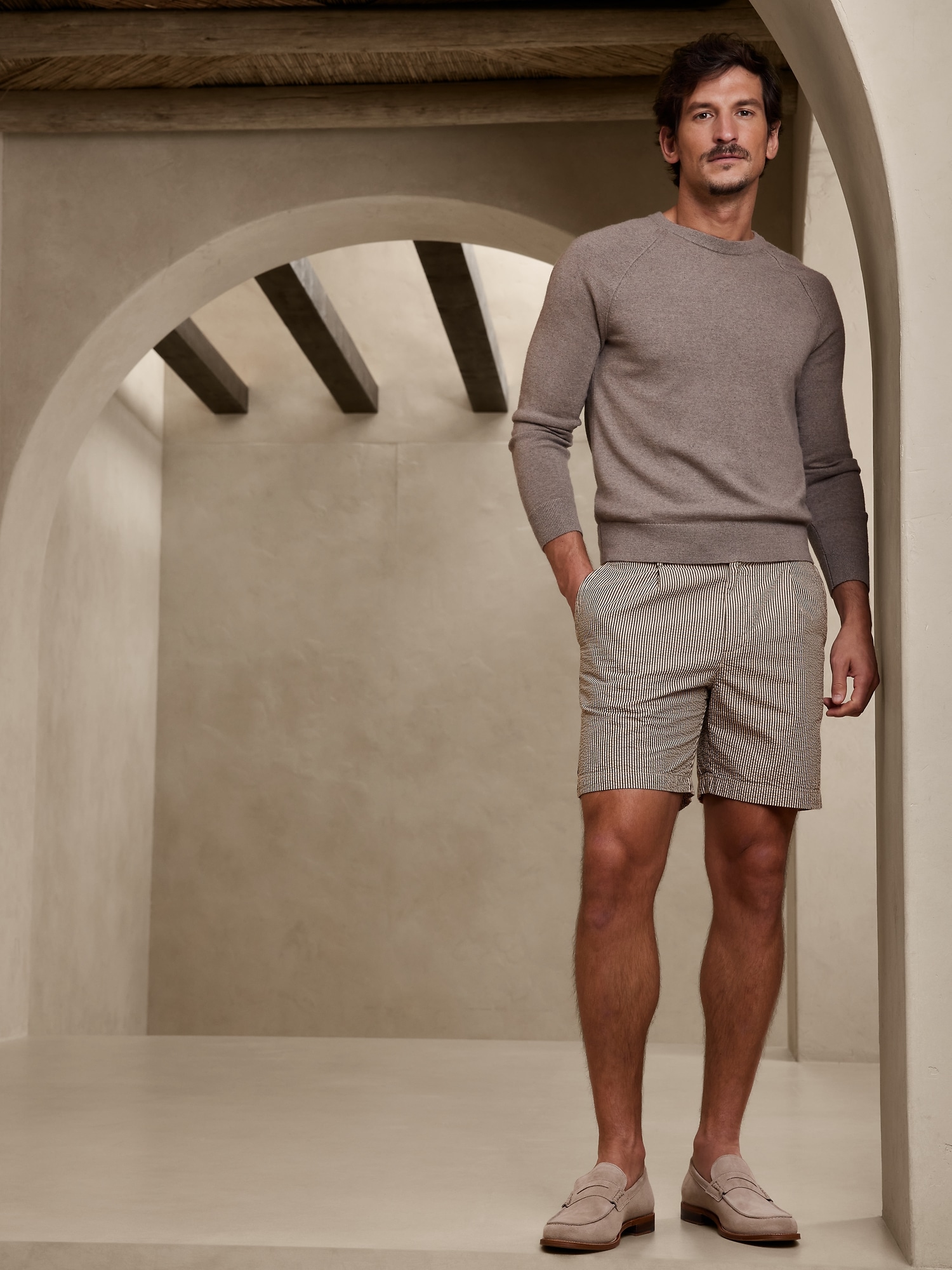 Banana republic best sale black shorts