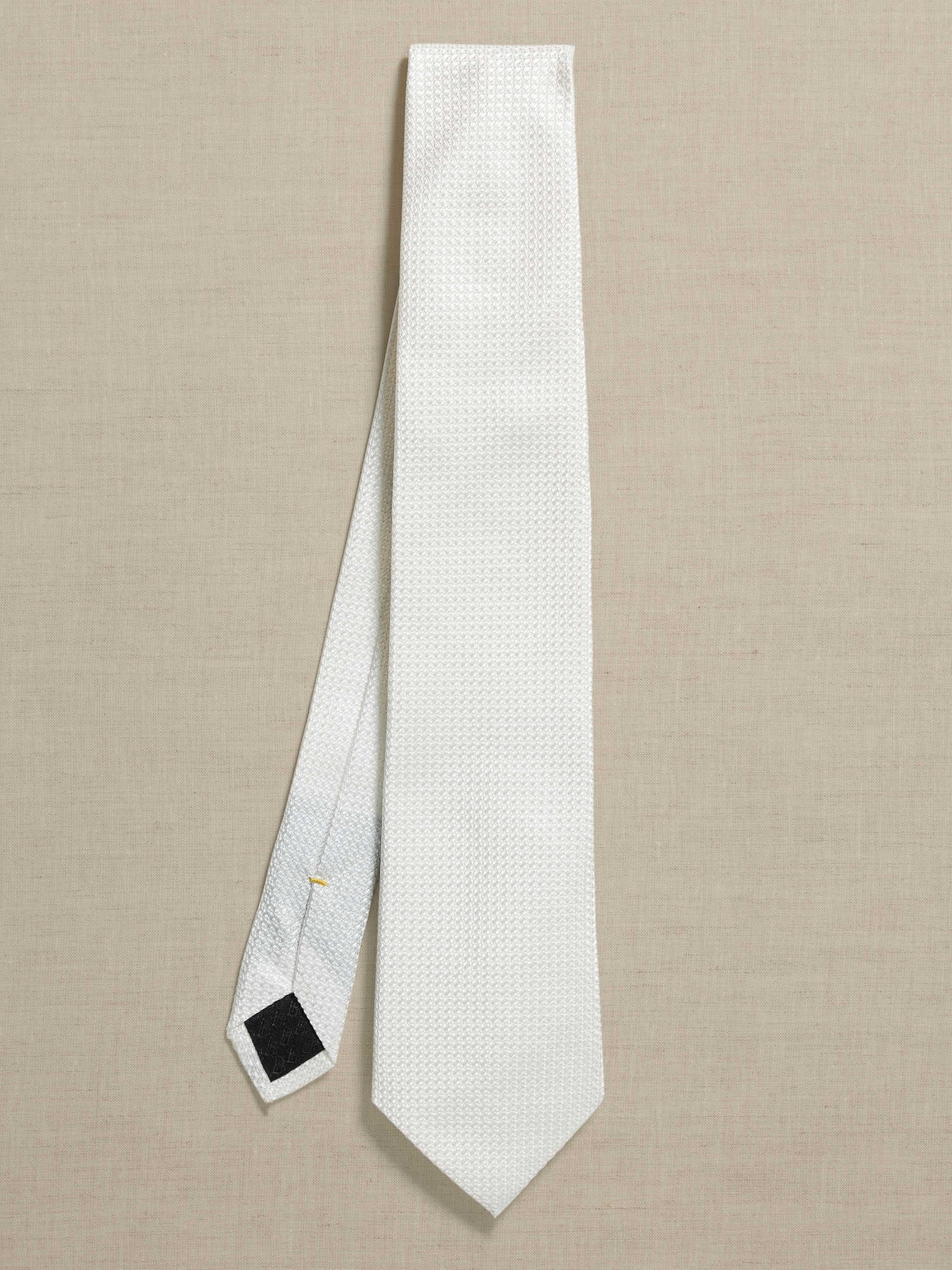 Banana Republic Struscio Italian Silk Tie white. 1