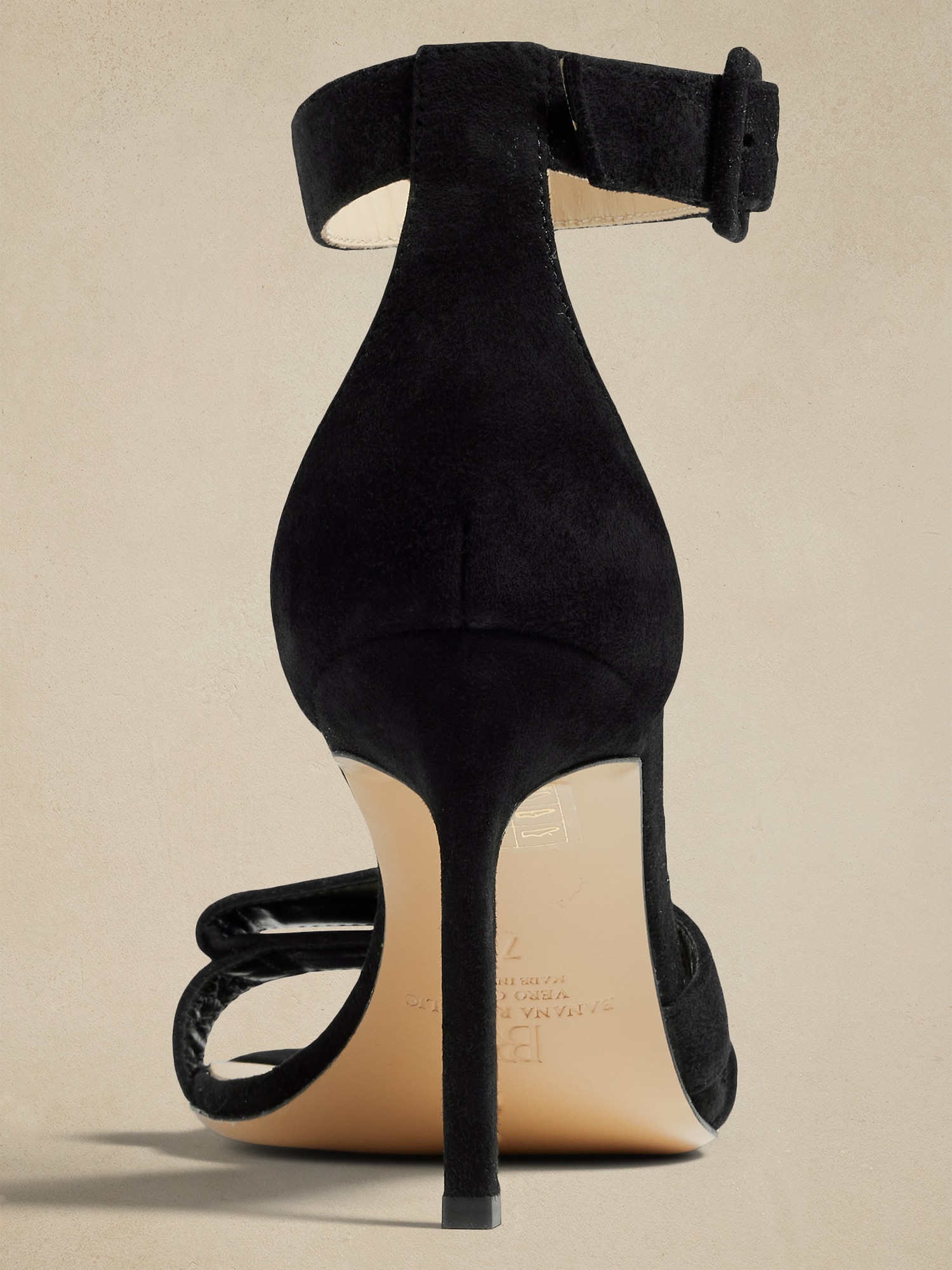 Amazon.com: Lulus Women's Selah Vegan Suede Platform Open Toe Ankle Strap  Heels, Black, Size 5 : Clothing, Shoes & Jewelry