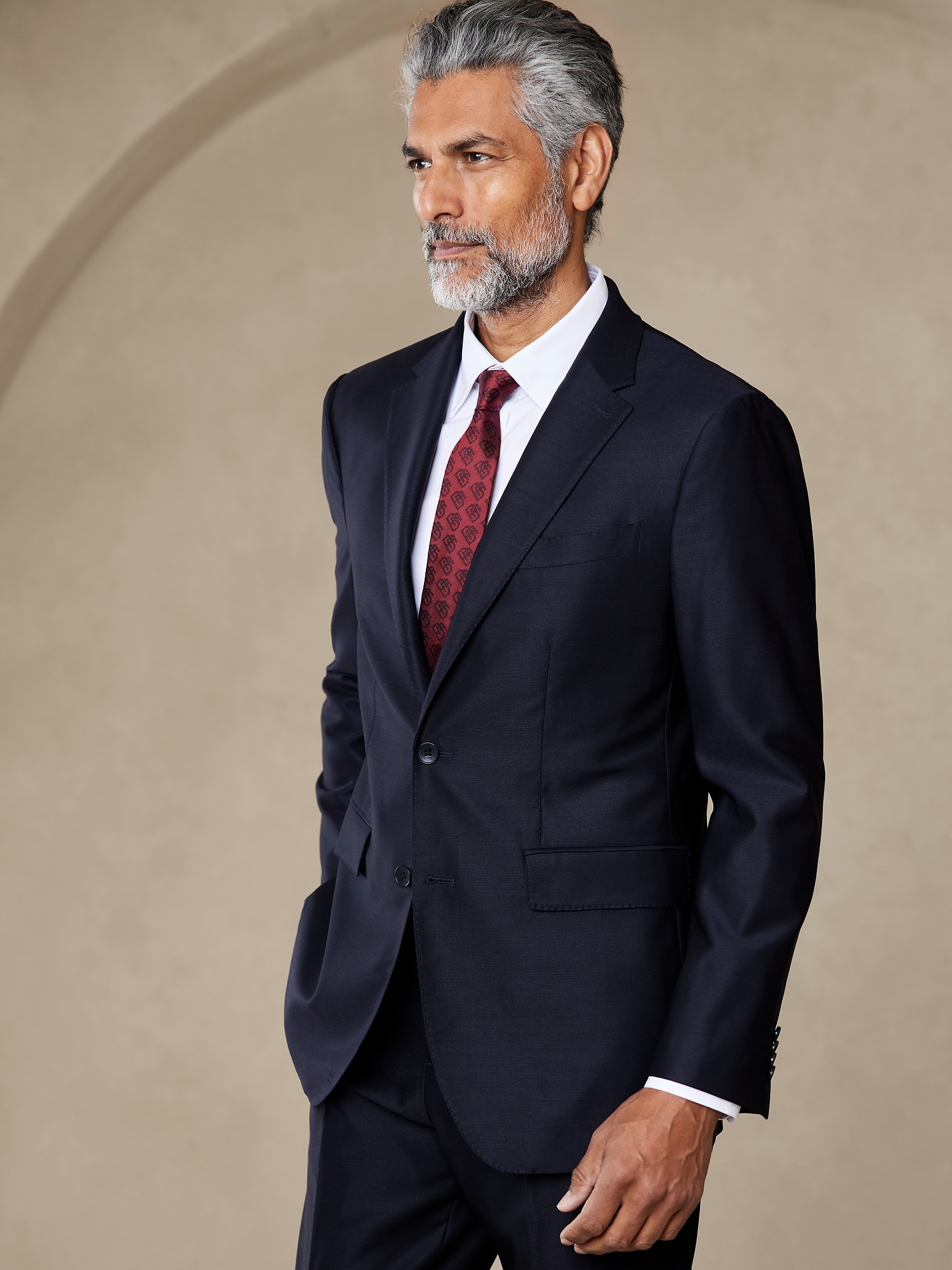 An Introduction To Suit Fabrics - Thesuitconcierge