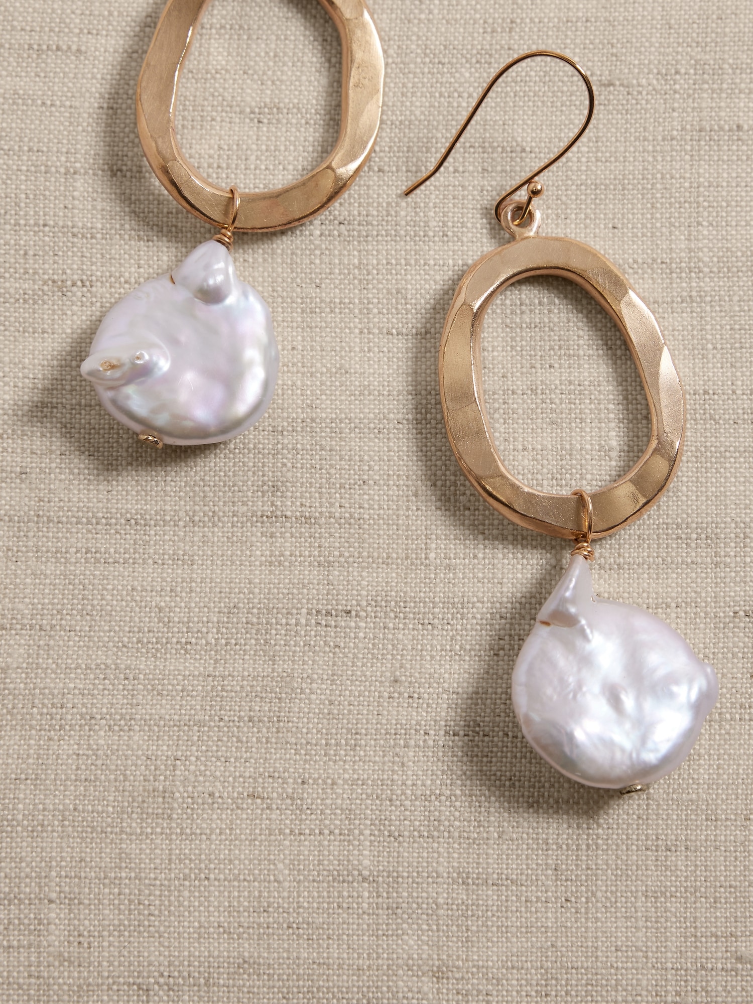 Sabara Pearl Earrings &#124 Aureus + Argent