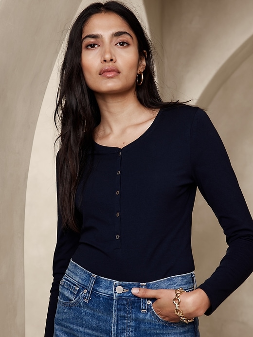 Refined Henley TShirt Banana Republic