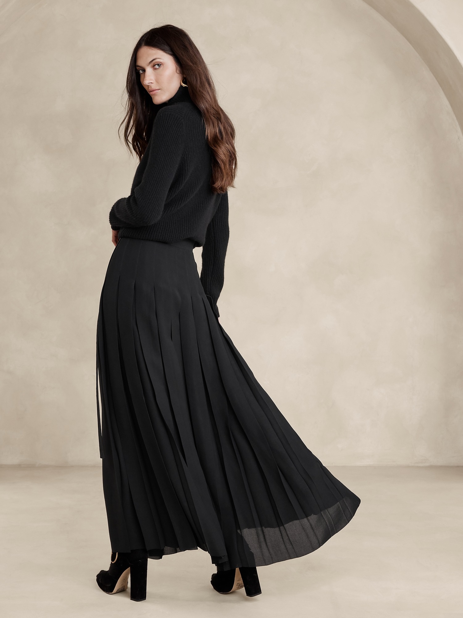 Pleated maxi 2025 skirt banana republic