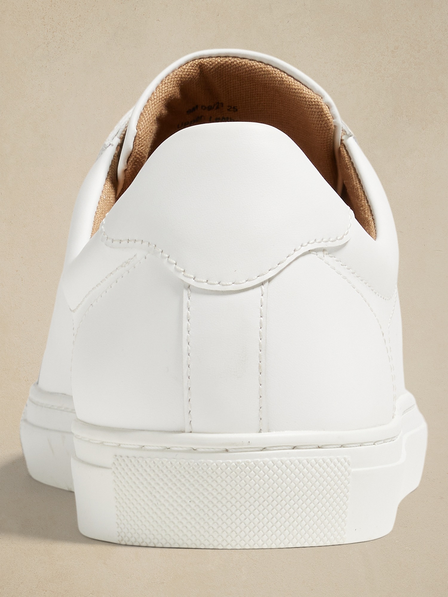 Gap white leather on sale sneakers