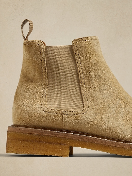 Suede Chelsea Boot | Banana Republic display picture 1