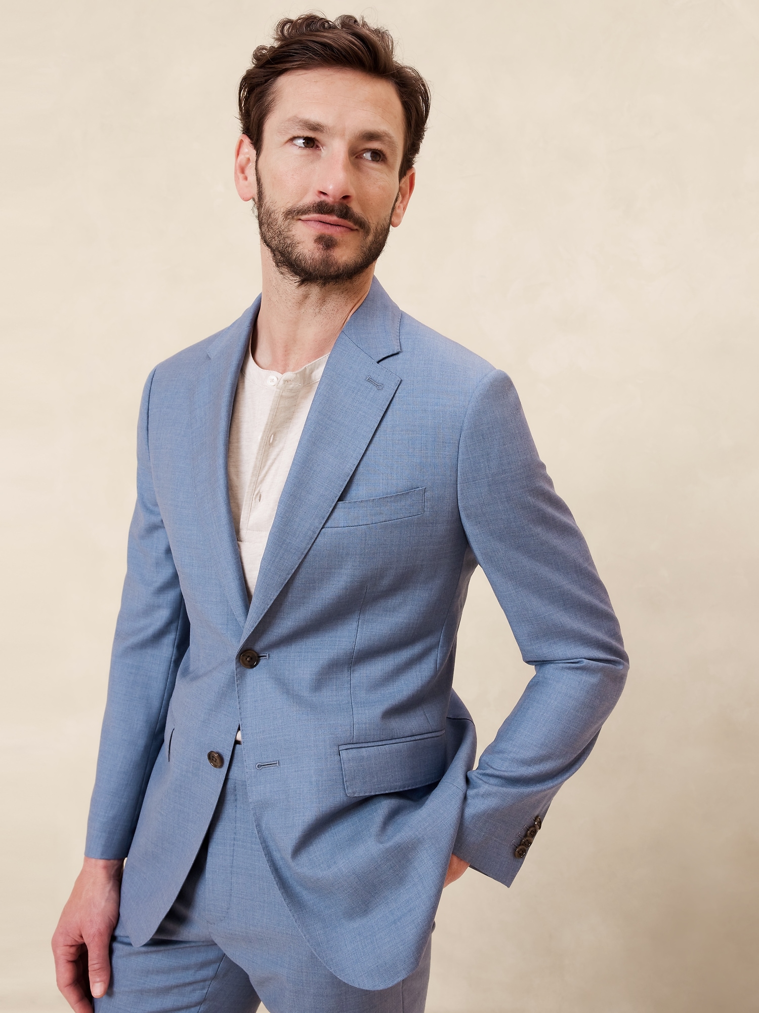 Unveiling the Secrets of the Neapolitan Suit: History, Style, and  Advantages - Tailor Bros