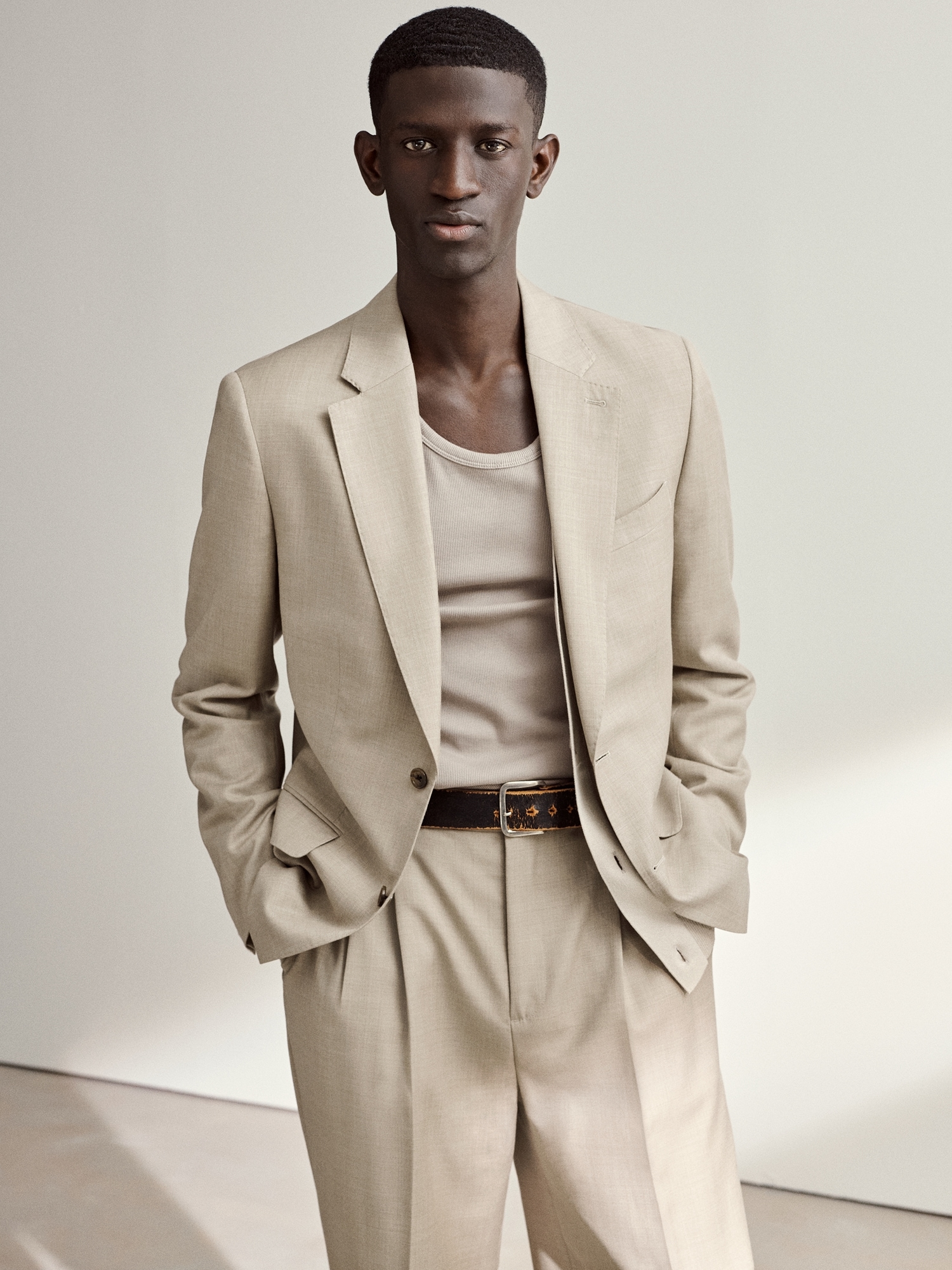 Gray Slim Fit Peak Lapel Suit for Men by GentWith.com