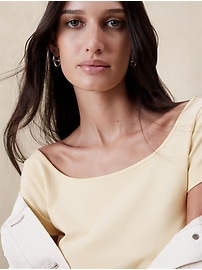 Stradivarius - Top Bianco Con Spalle Scoperte