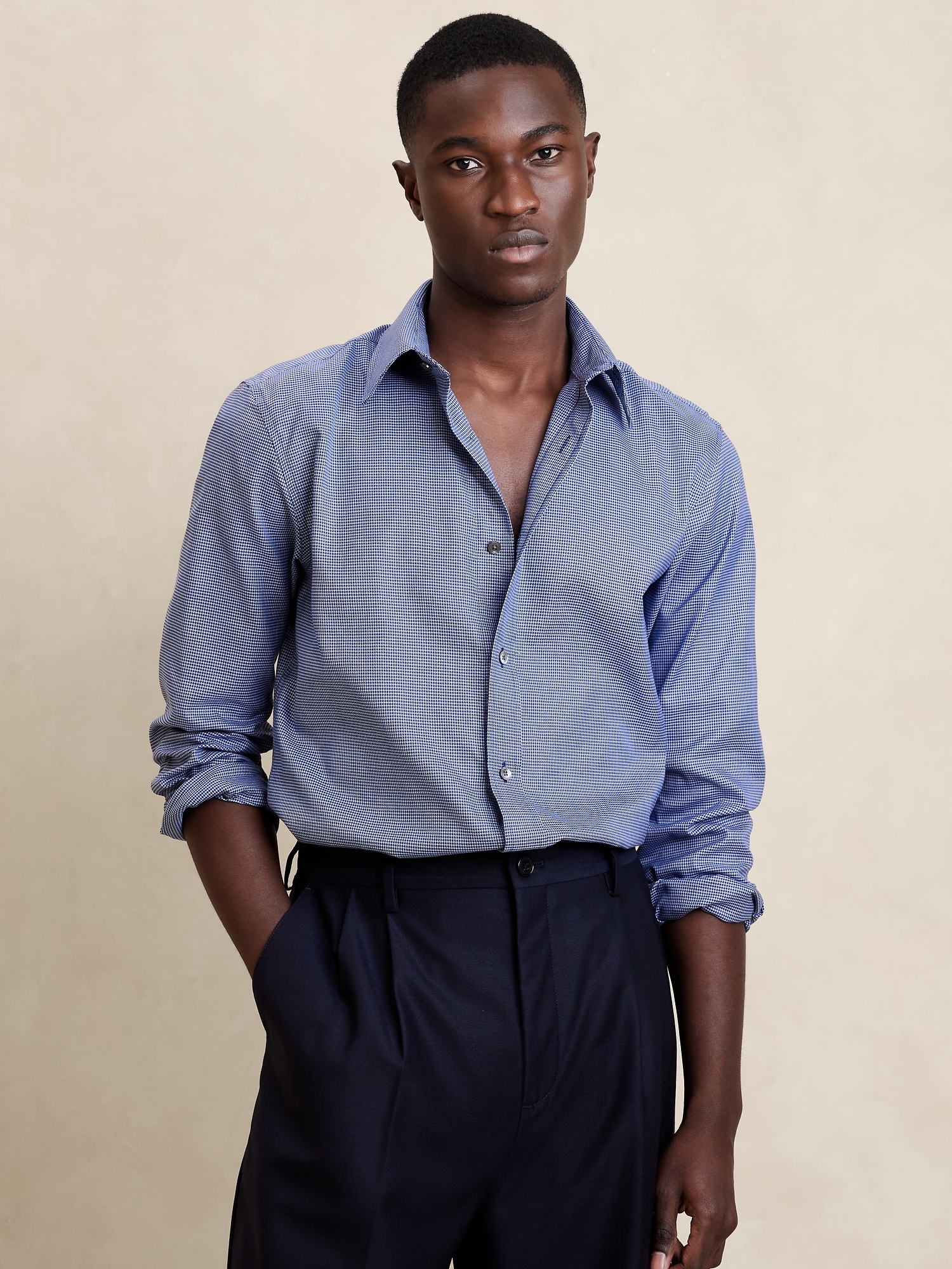 Slim Wrinkle-Resistant Dress Shirt