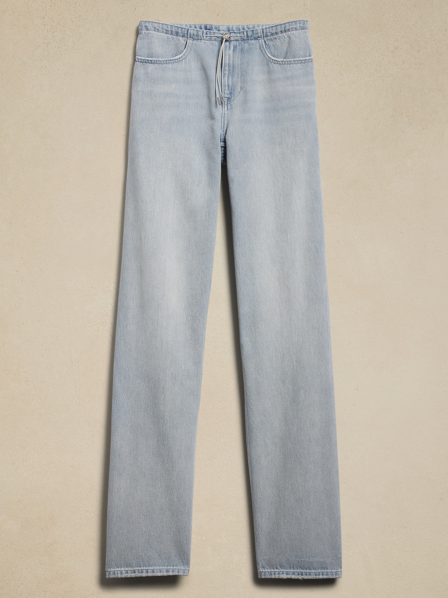 Low-Rise Straight Summerweight Jean
