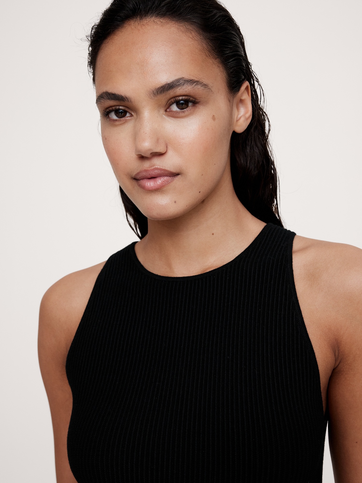 Женский топ Banana Republic Sculpted Ribbed Tank, цвет: Чёрный — фото 3